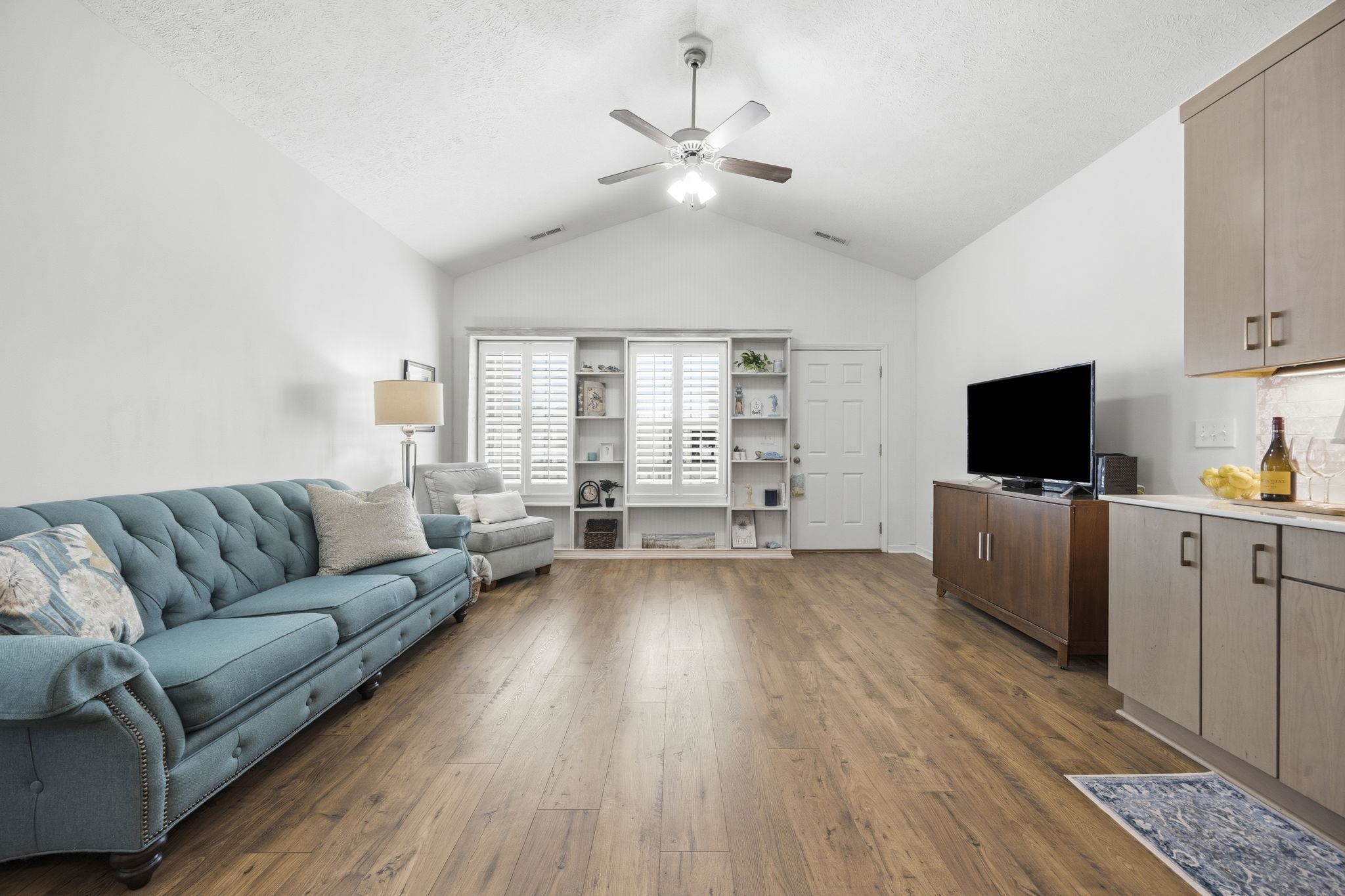 747 Shell Creek Circle Property Photo 17