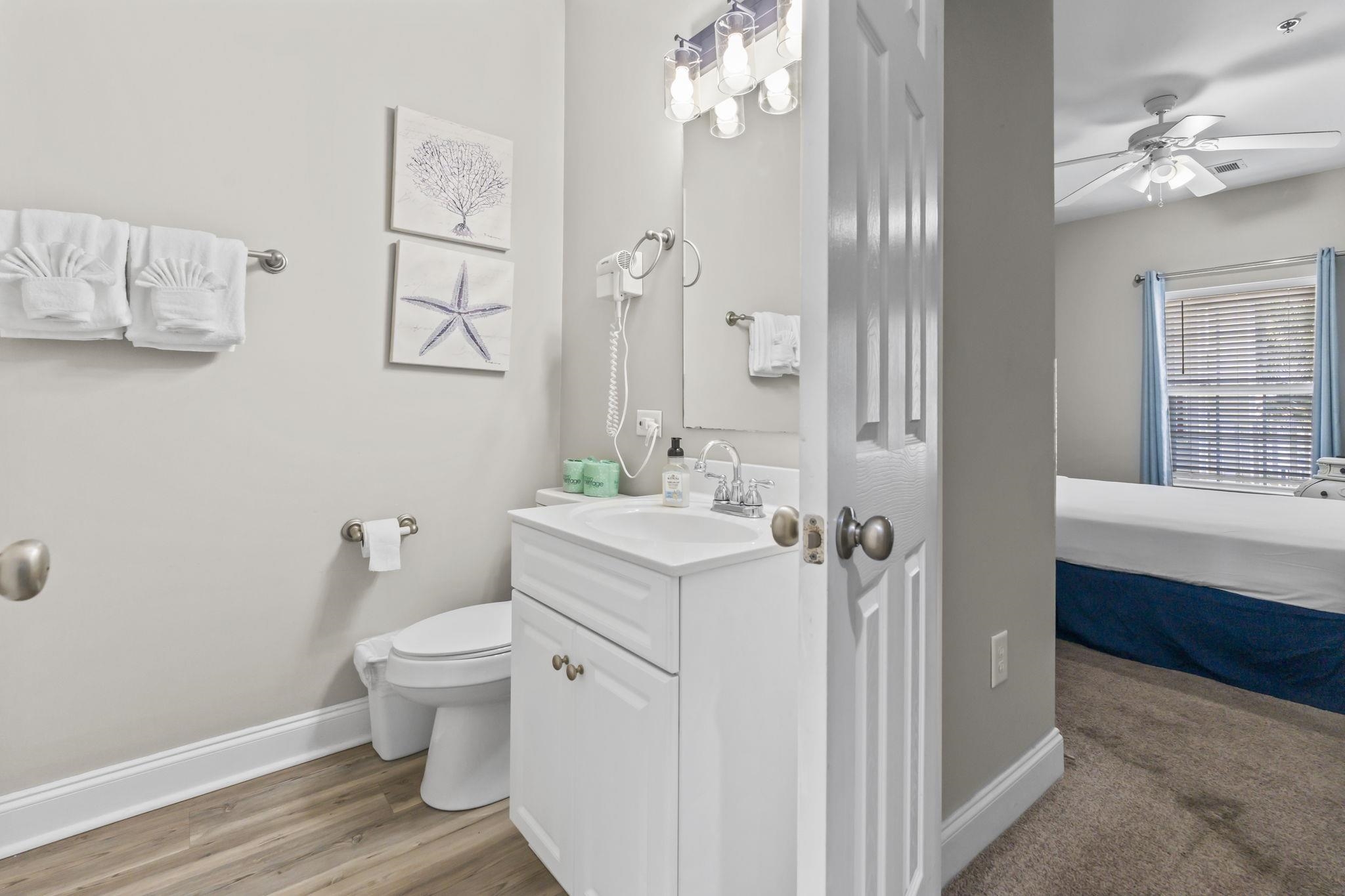 200 53rd Ave. N Property Photo 9