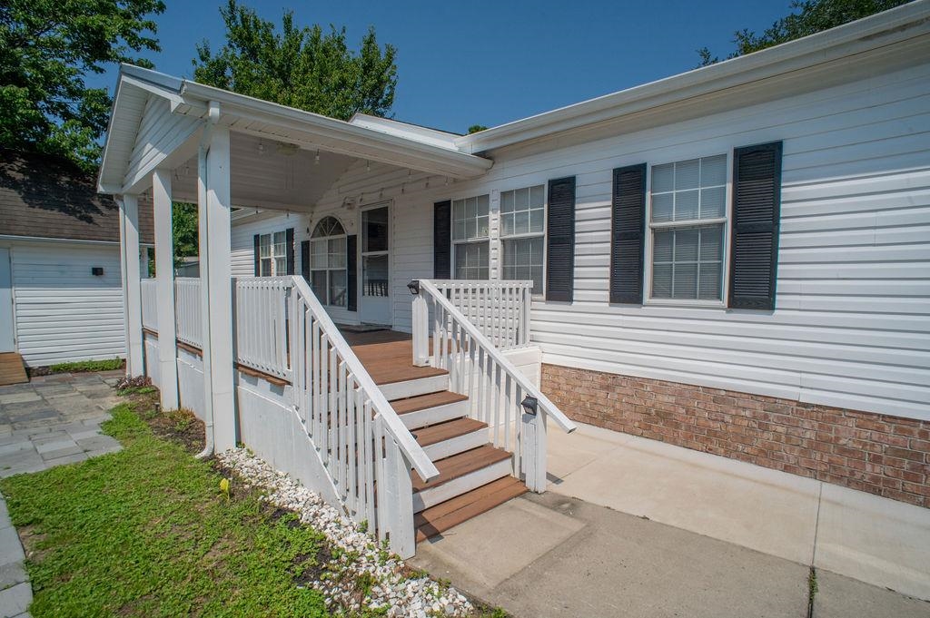 353 Misty Breeze Ln. Property Photo 8