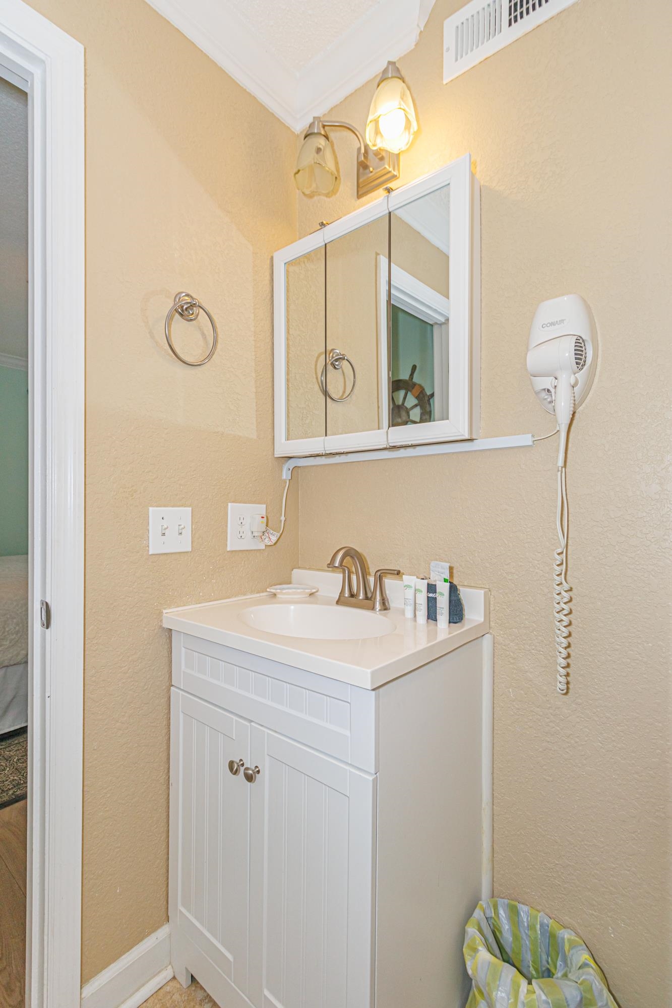 5601 N Ocean Blvd. Property Photo 25