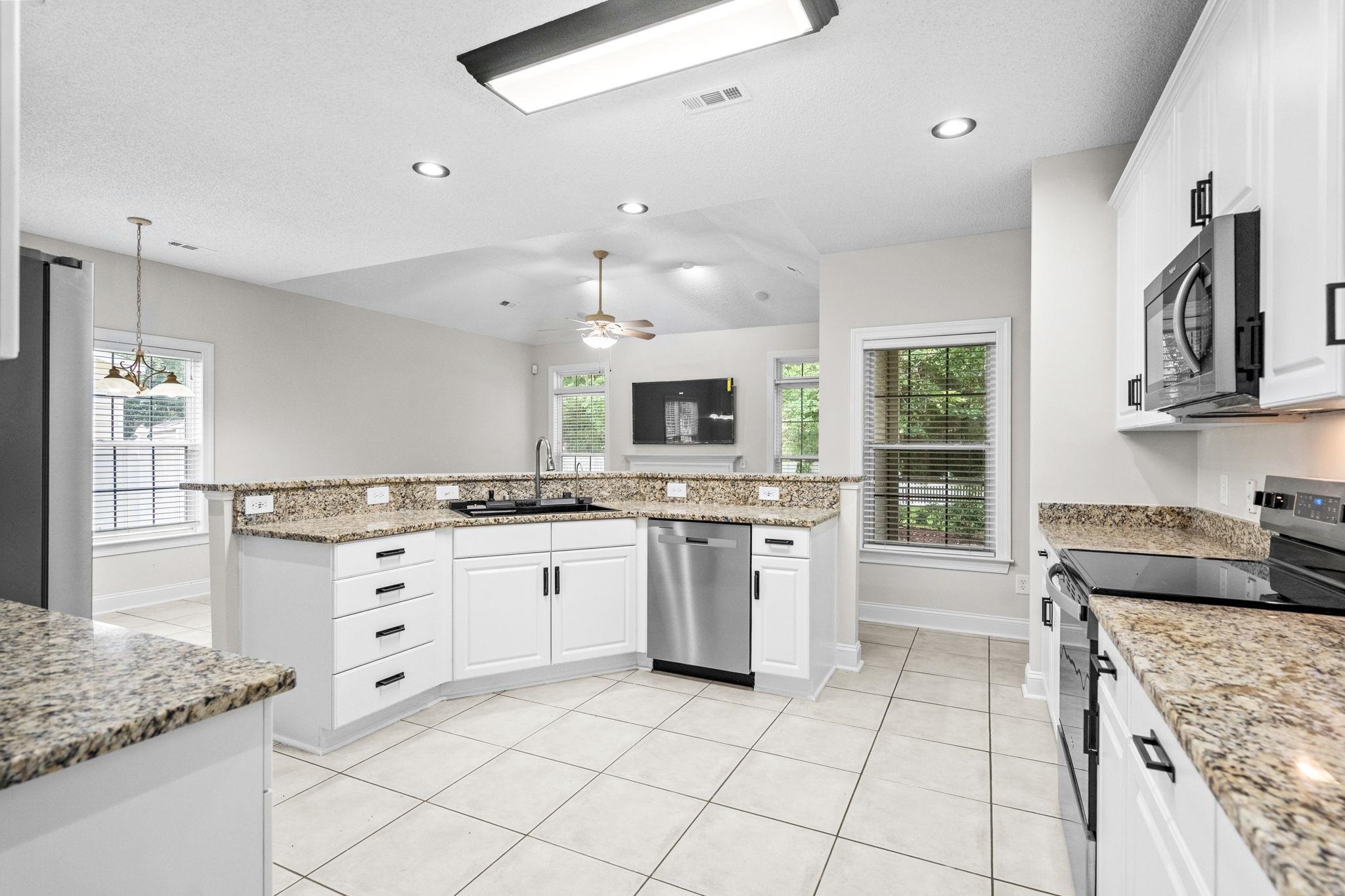 4002 Edenborough Dr. Property Photo 24