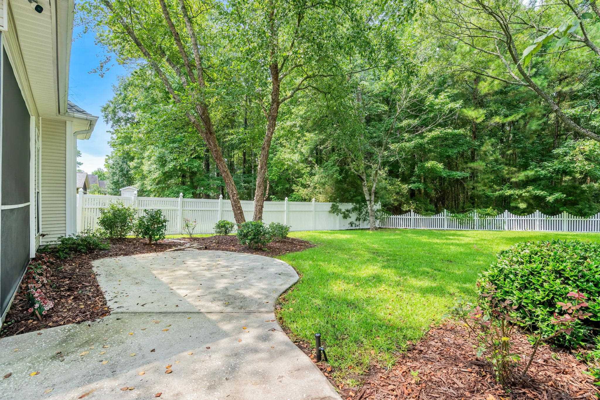 4002 Edenborough Dr. Property Photo 34