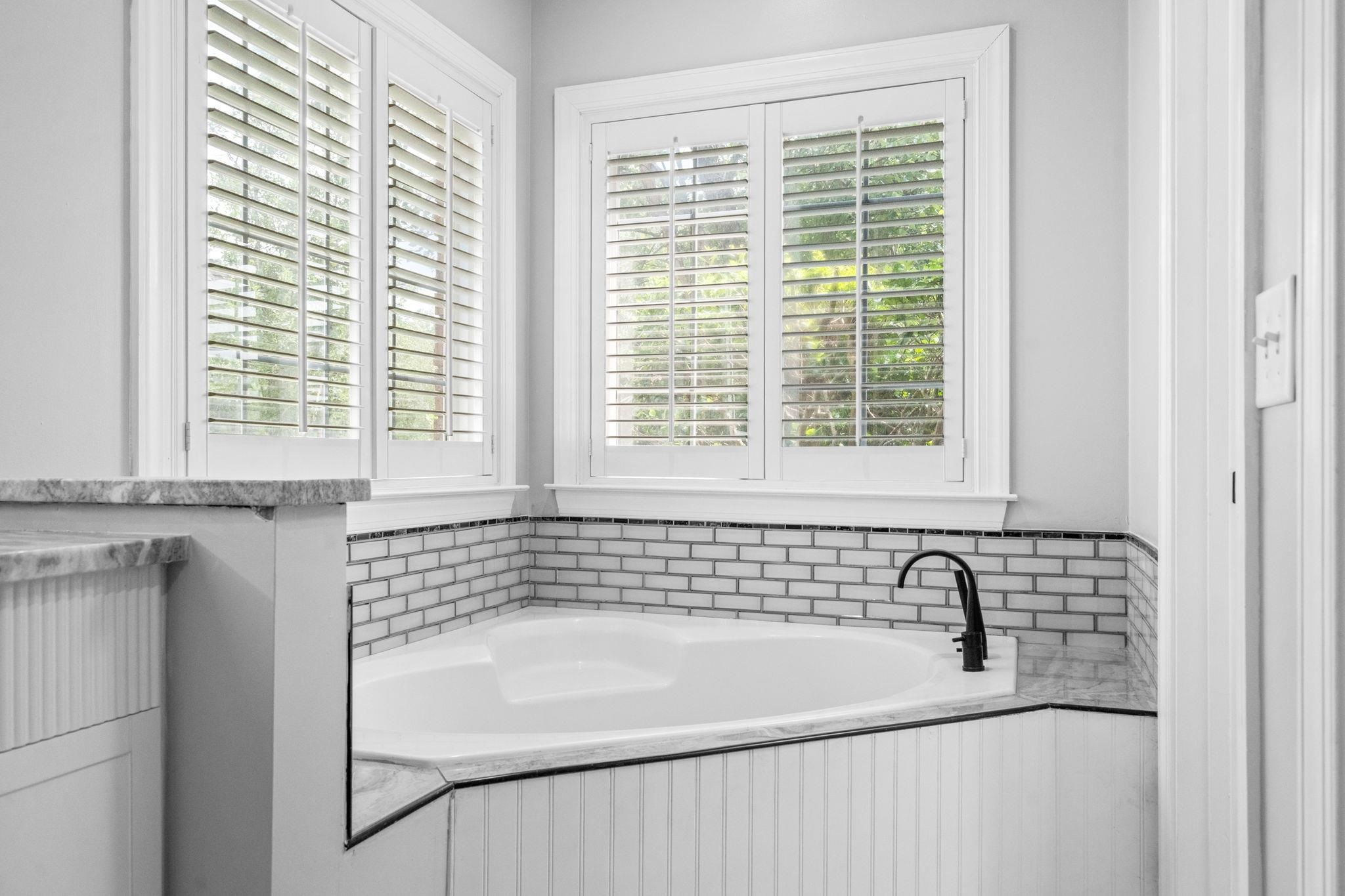 4002 Edenborough Dr. Property Photo 46