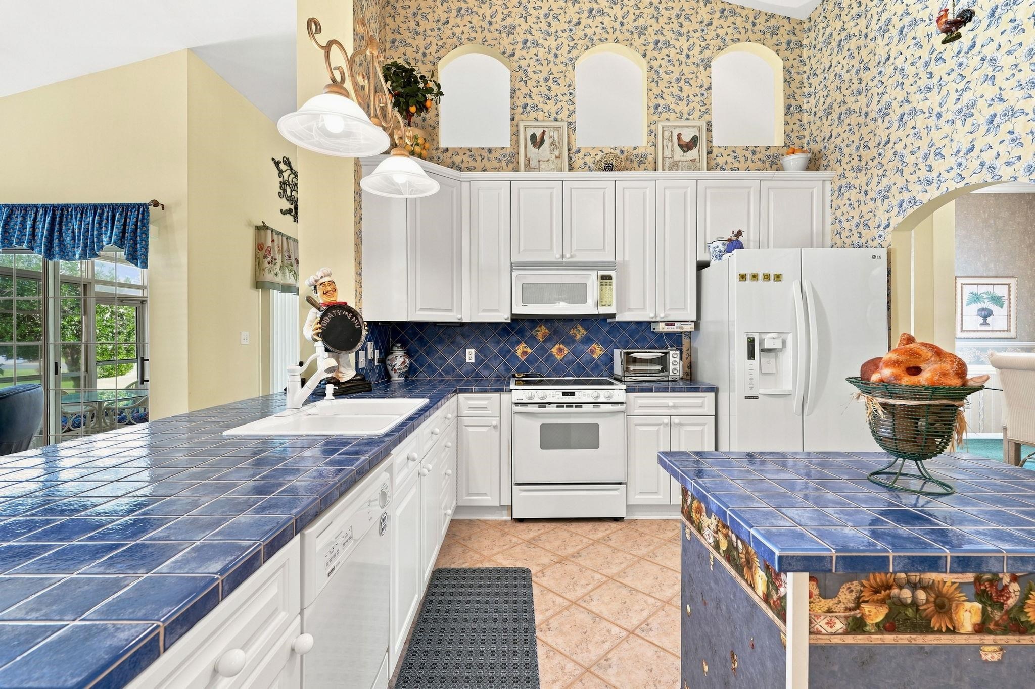 4054 Grousewood Dr. Property Photo 4