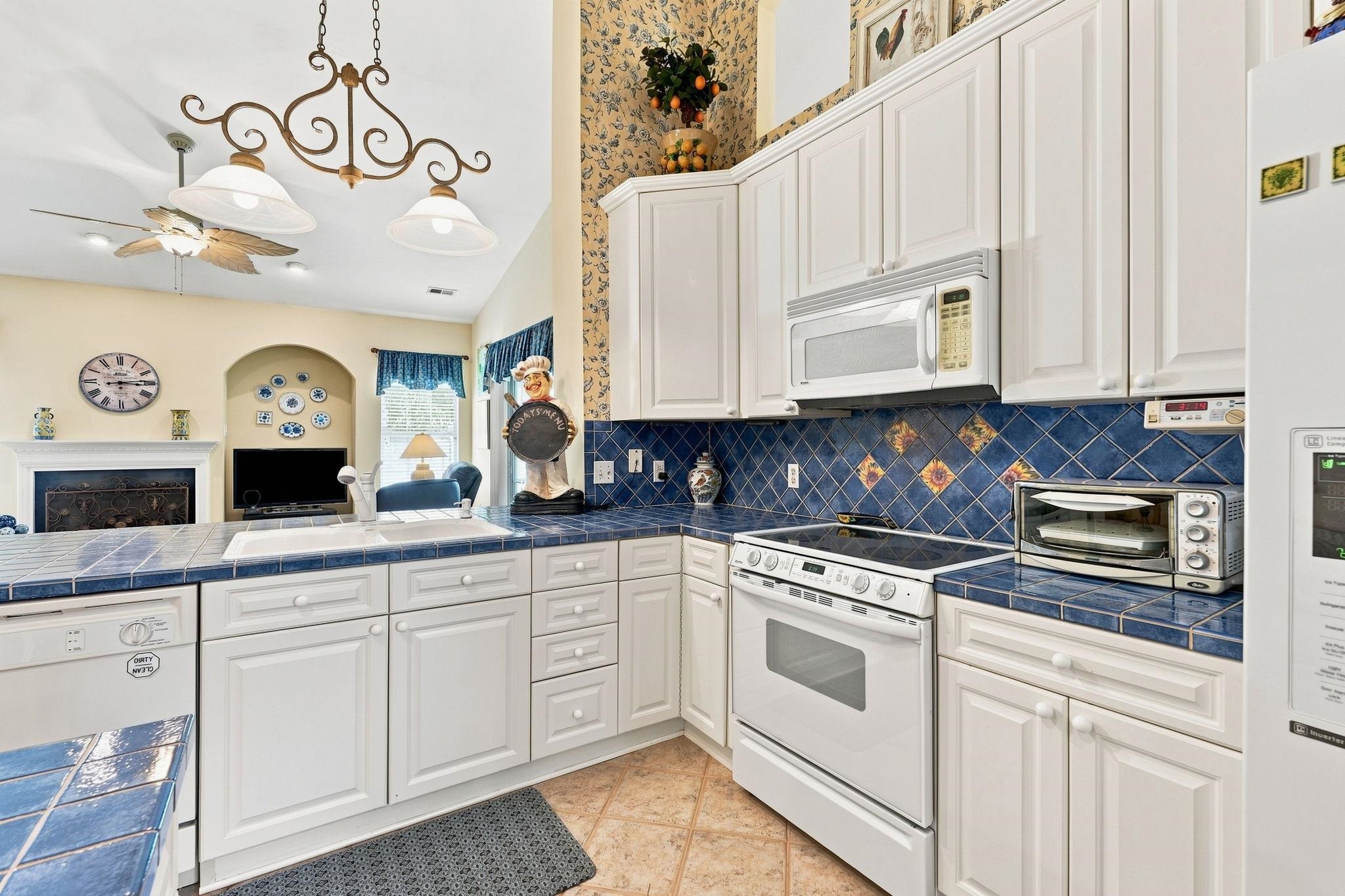 4054 Grousewood Dr. Property Photo 18
