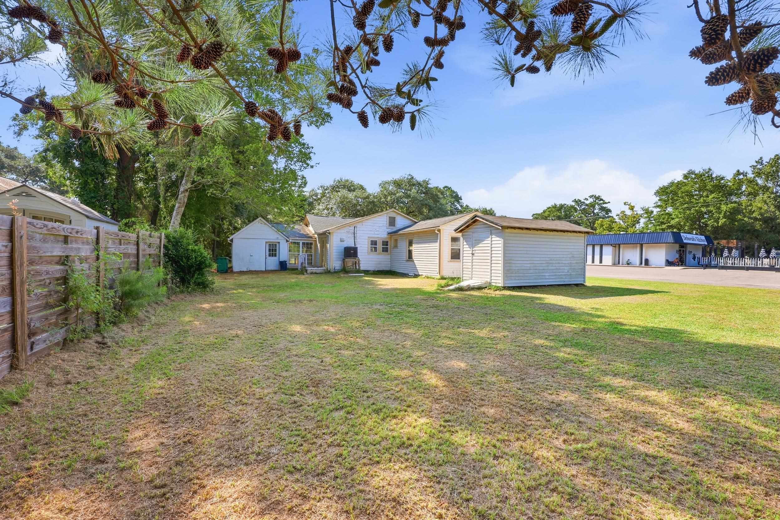 1924 South Island Rd. Property Photo 28