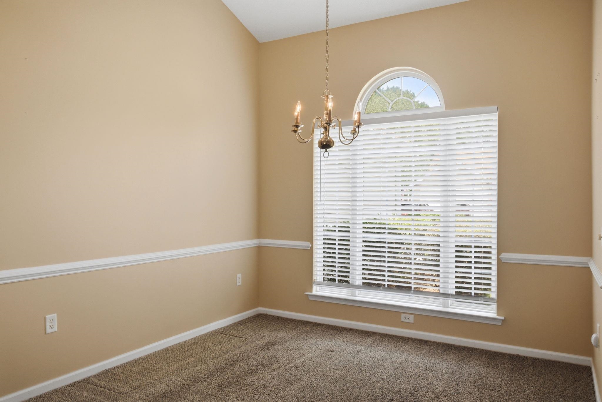 1037 Vestry Dr. Property Photo 10