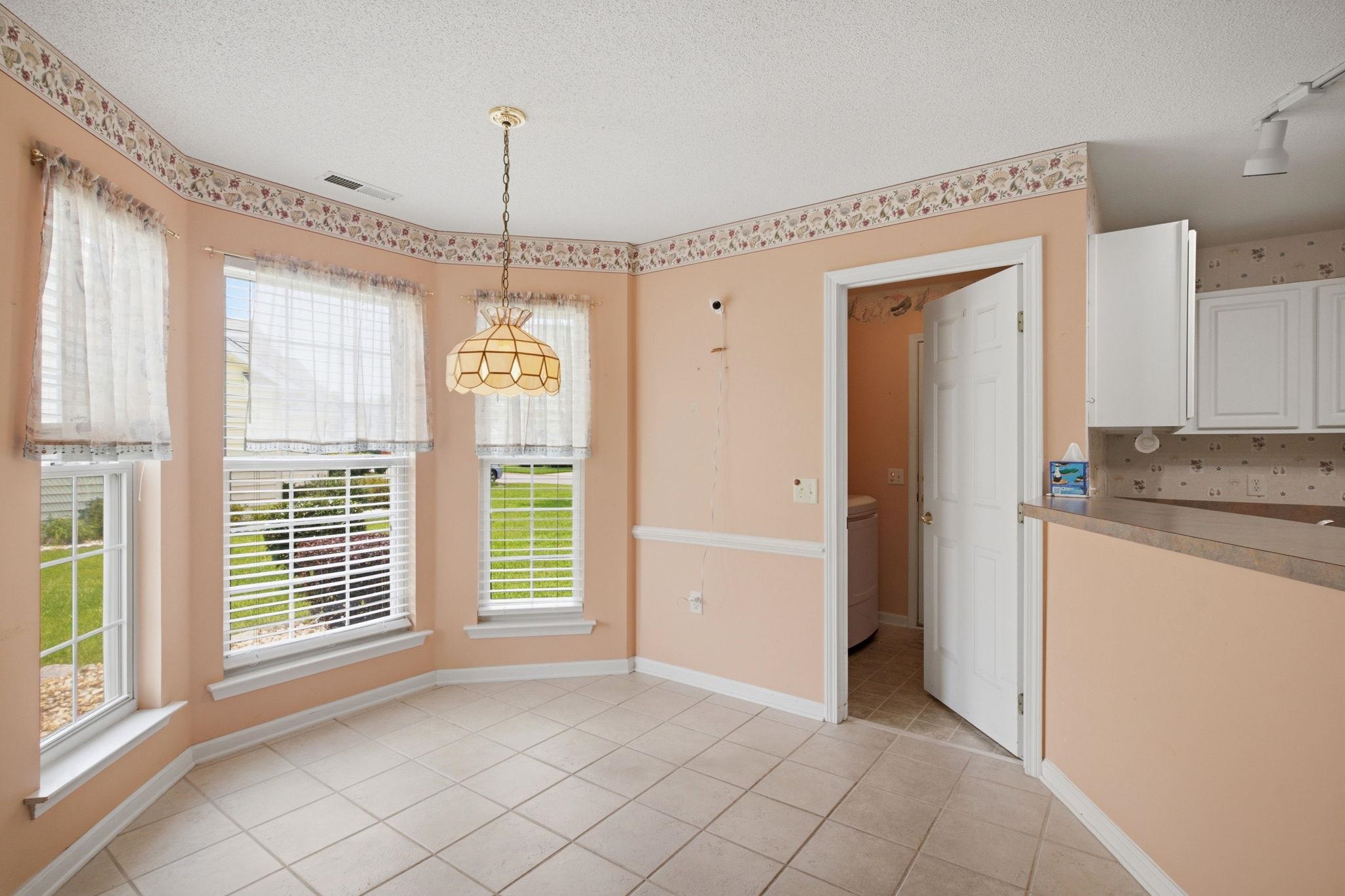 1037 Vestry Dr. Property Photo 11