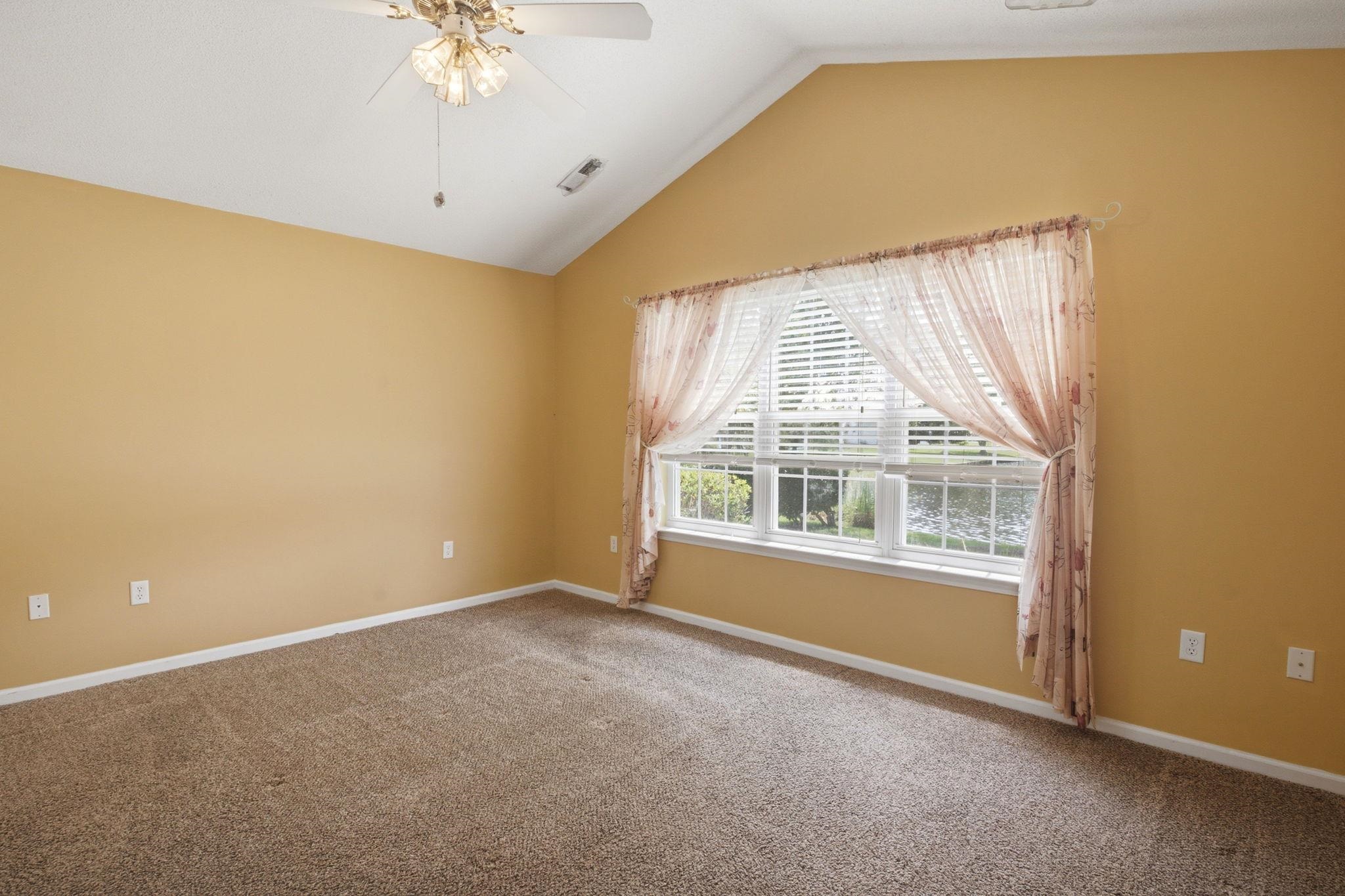 1037 Vestry Dr. Property Photo 18