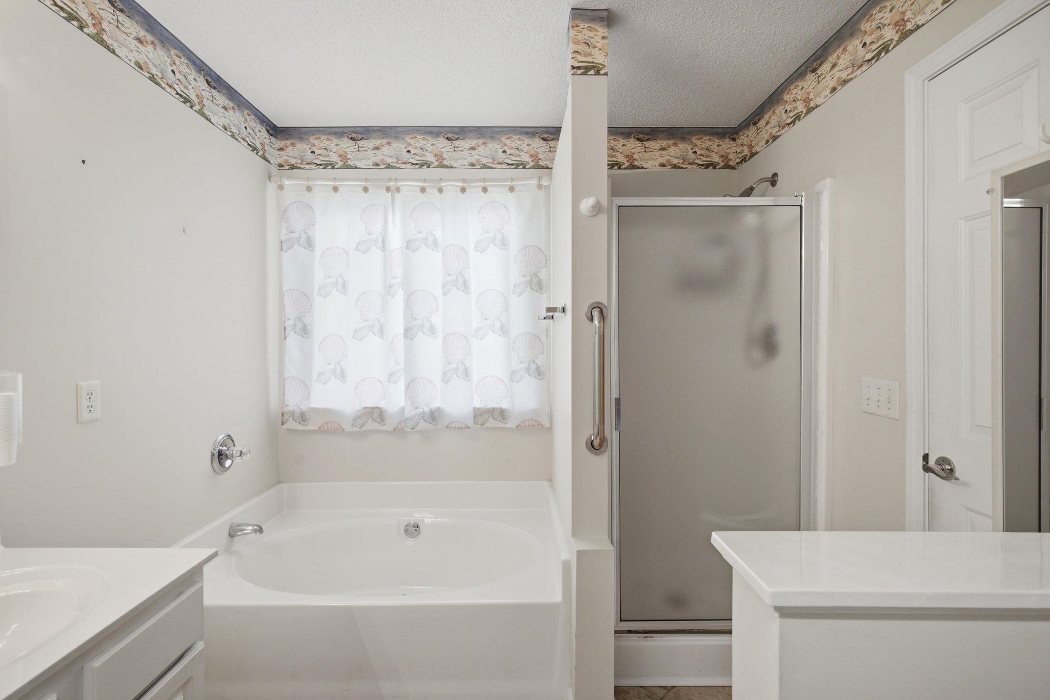 1037 Vestry Dr. Property Photo 23