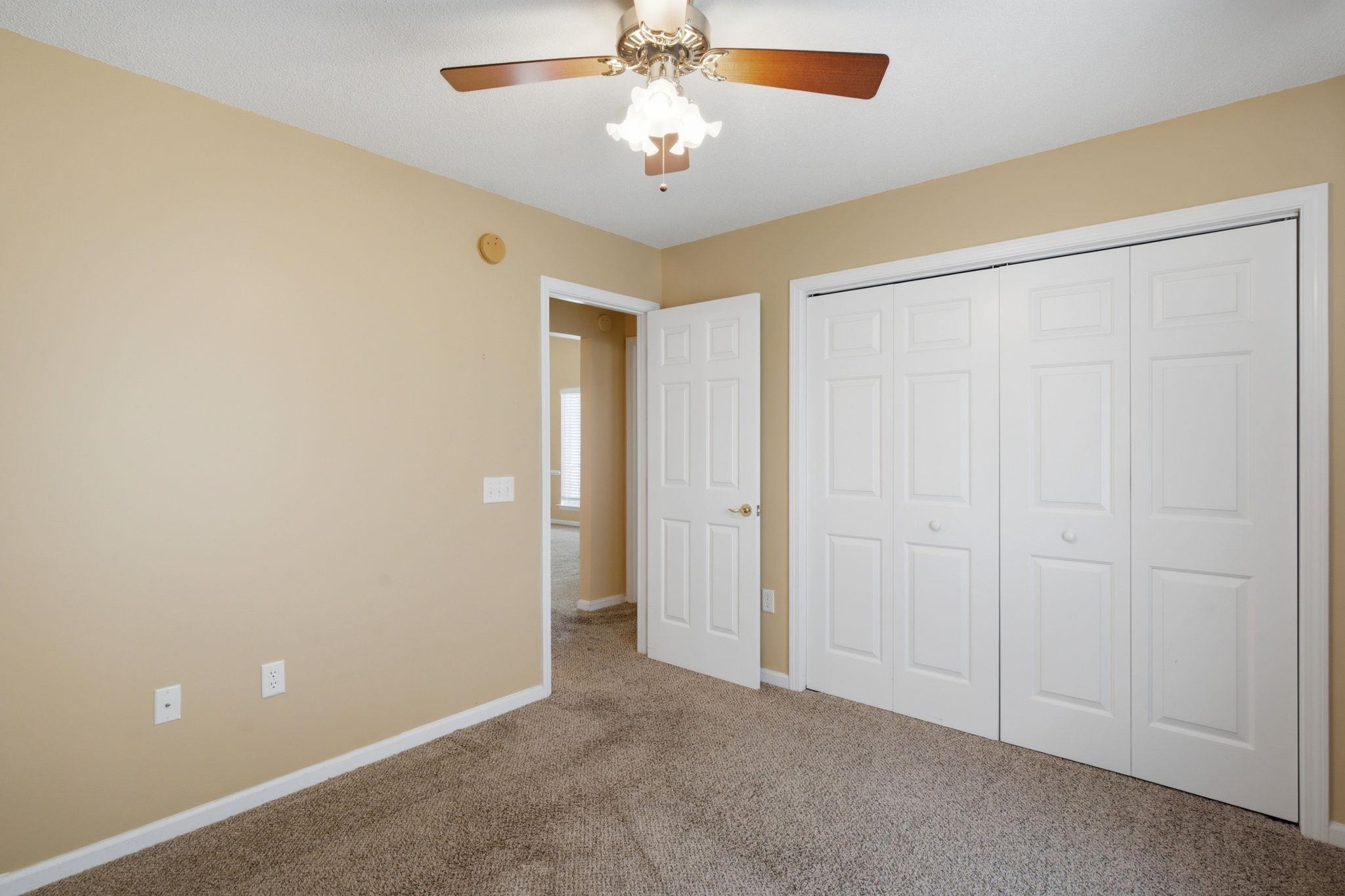 1037 Vestry Dr. Property Photo 25