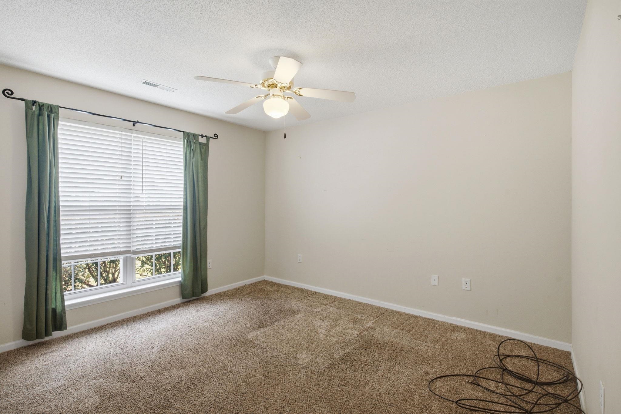 1037 Vestry Dr. Property Photo 29