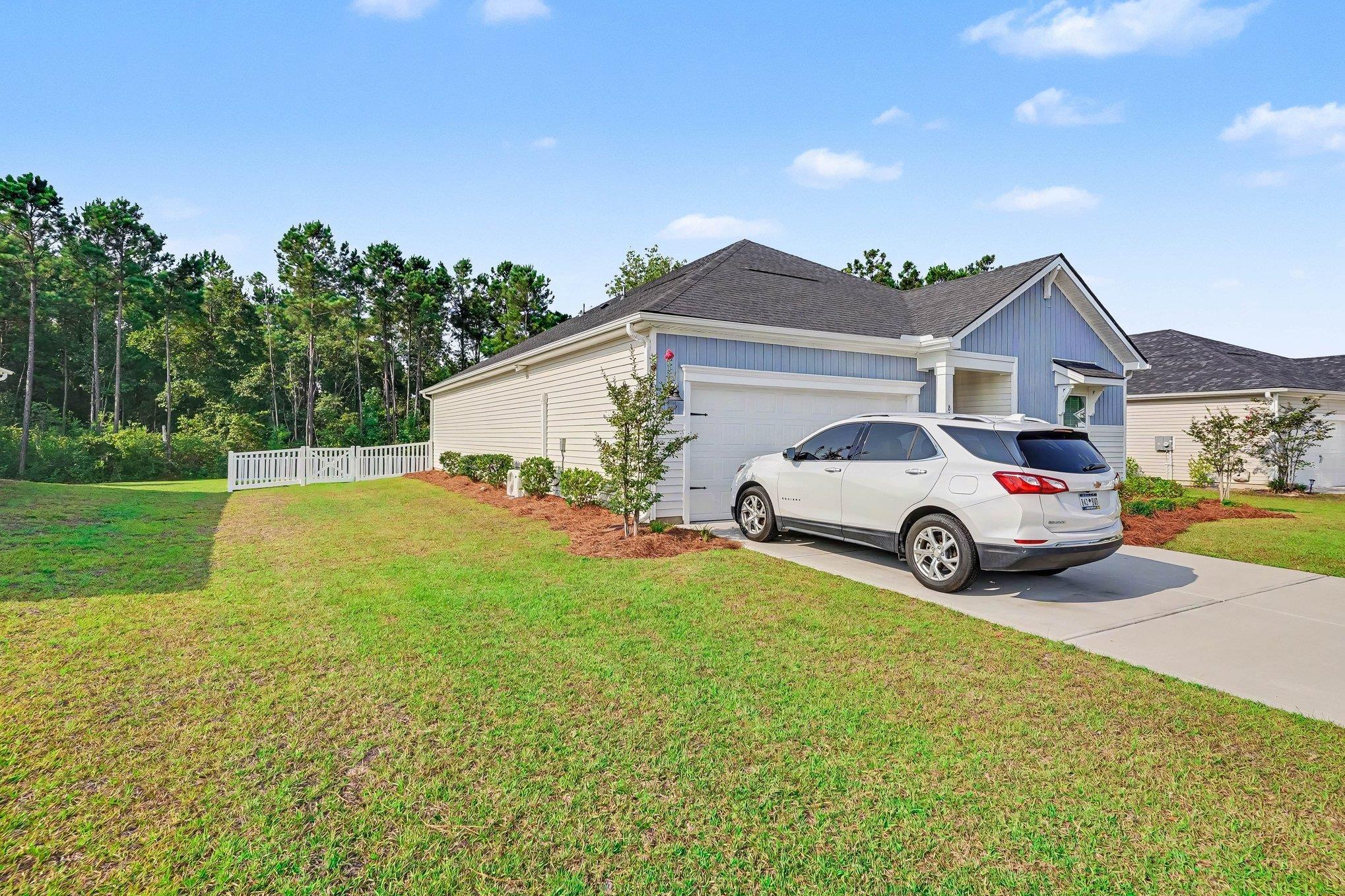 812 Sandy Side Dr. Property Photo 3