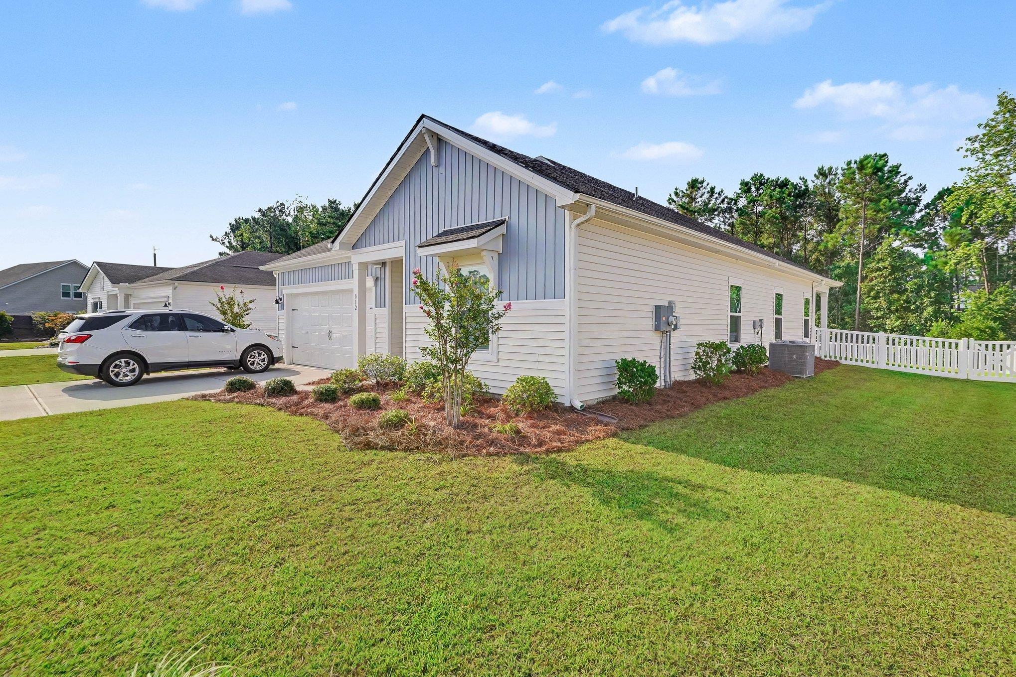 812 Sandy Side Dr. Property Photo 4