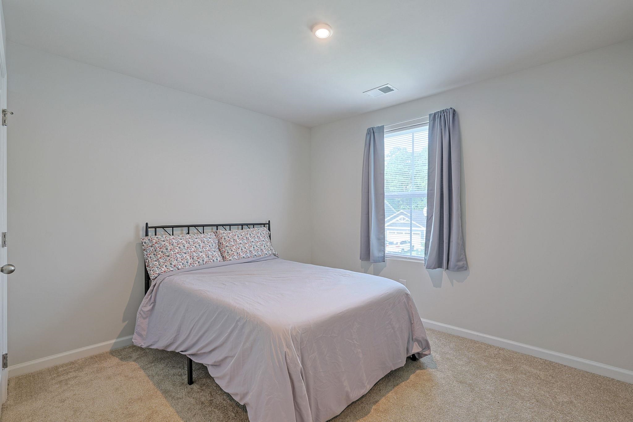 1019 Oak Meadow Dr. Property Photo 23