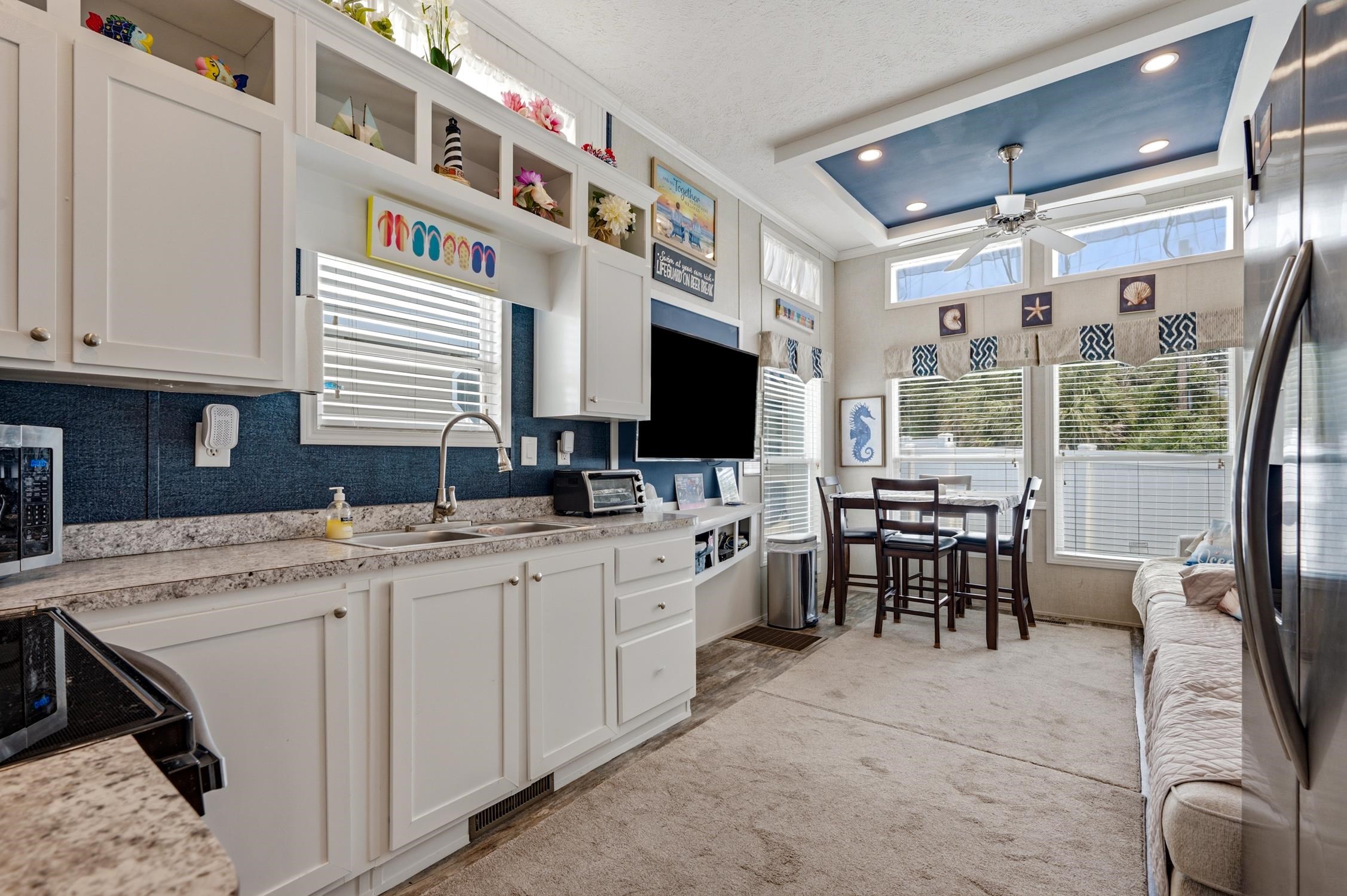 9700 Kings Rd. Property Photo 4