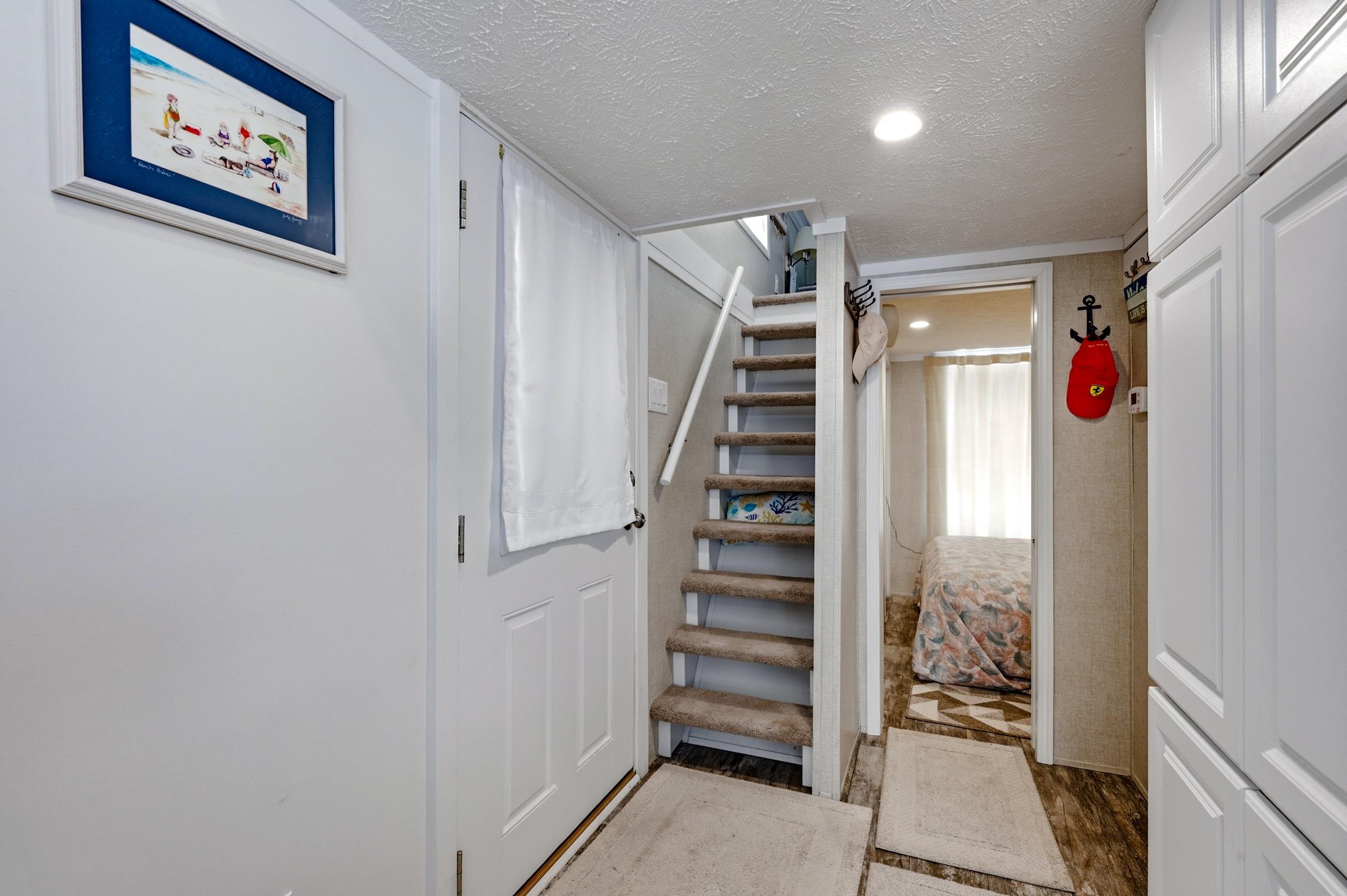 9700 Kings Rd. Property Photo 15