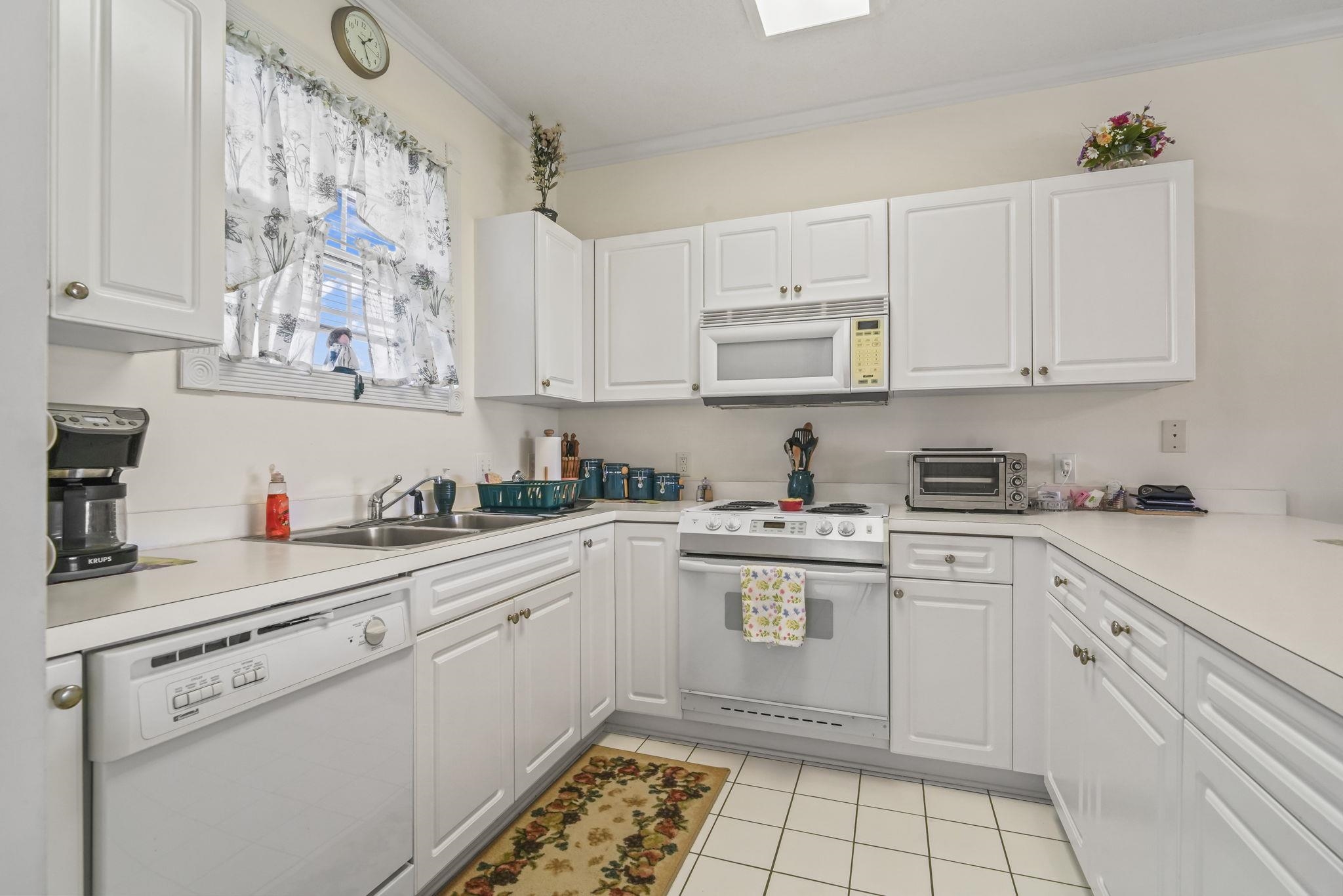 4167 Hibiscus Dr. Property Photo 5
