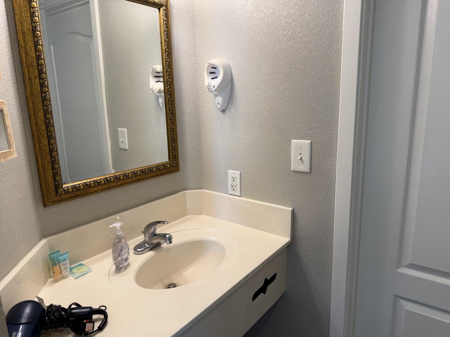 2504 N Ocean Blvd. Property Photo 12