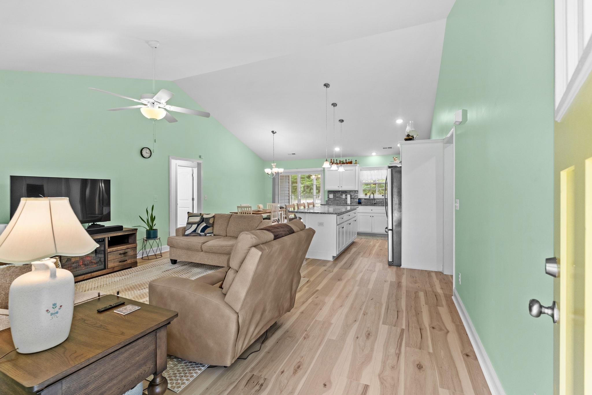 4457 Woodyard Bay Rd. Property Photo 6