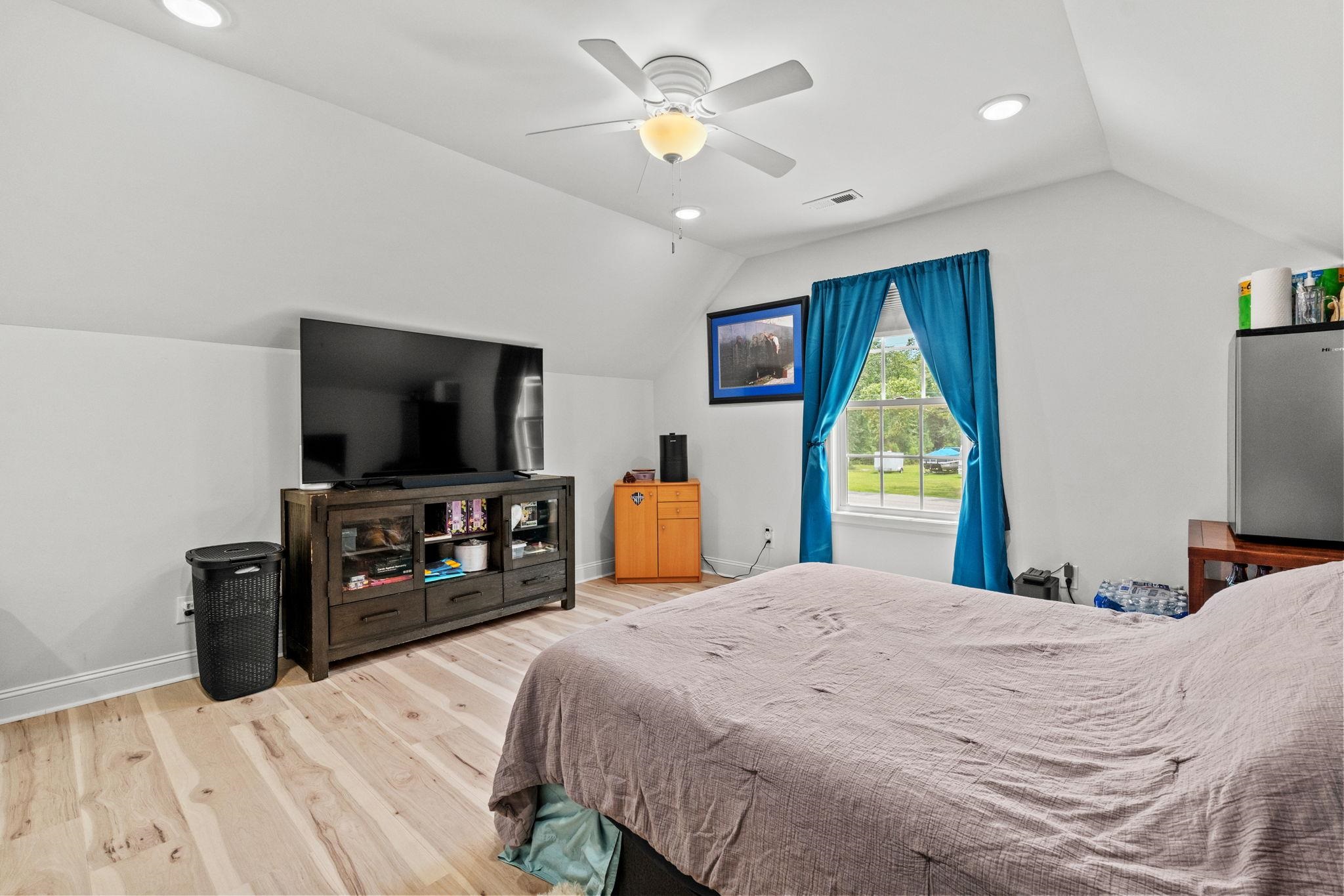 4457 Woodyard Bay Rd. Property Photo 52