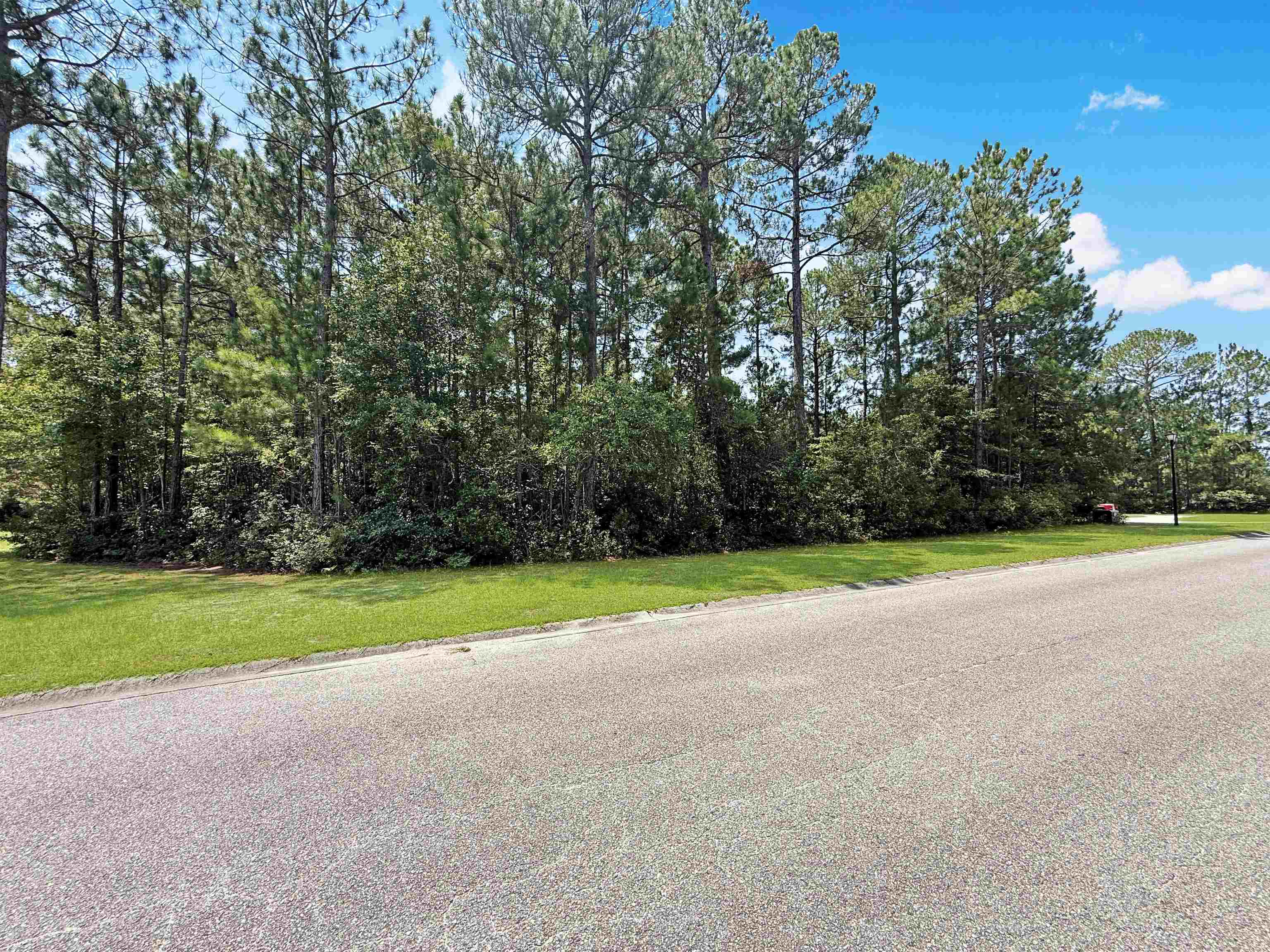 2423 Hunters Trail Property Photo 1