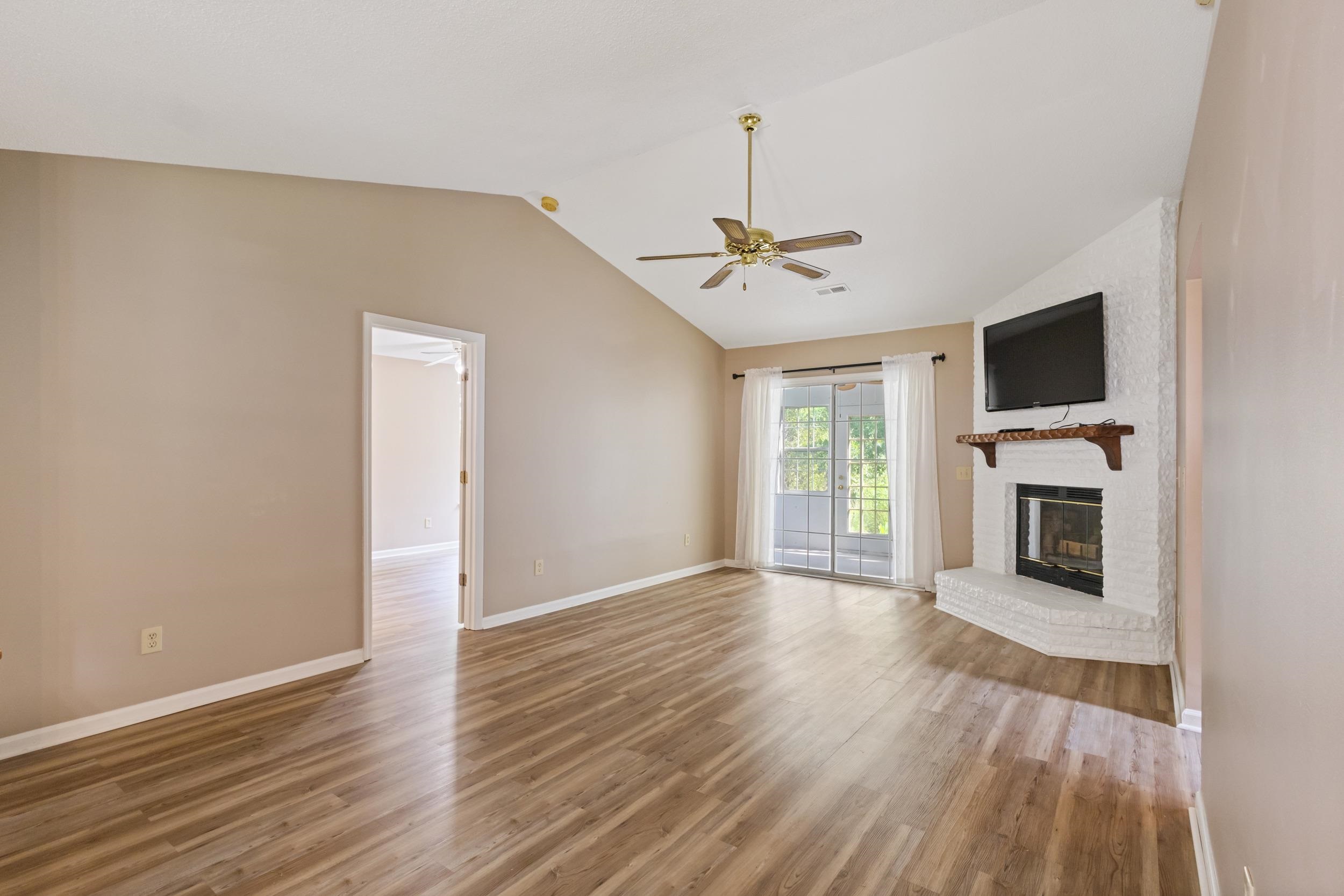 3638 Eagle Trace Dr. Property Photo 6