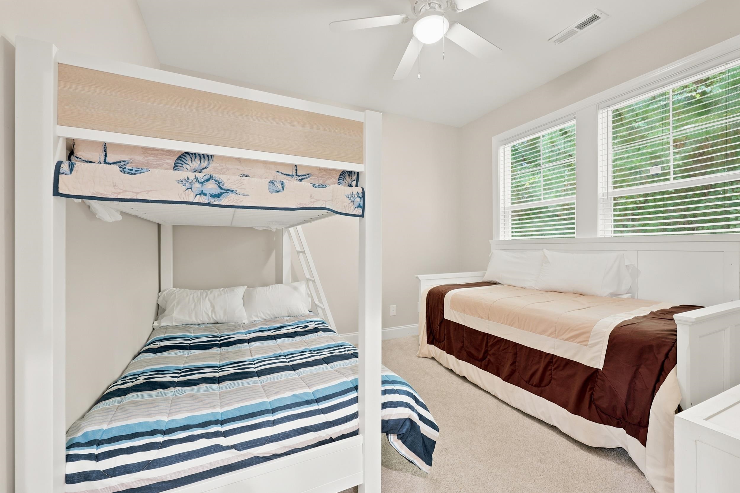5224 Sea Coral Way Property Photo 14