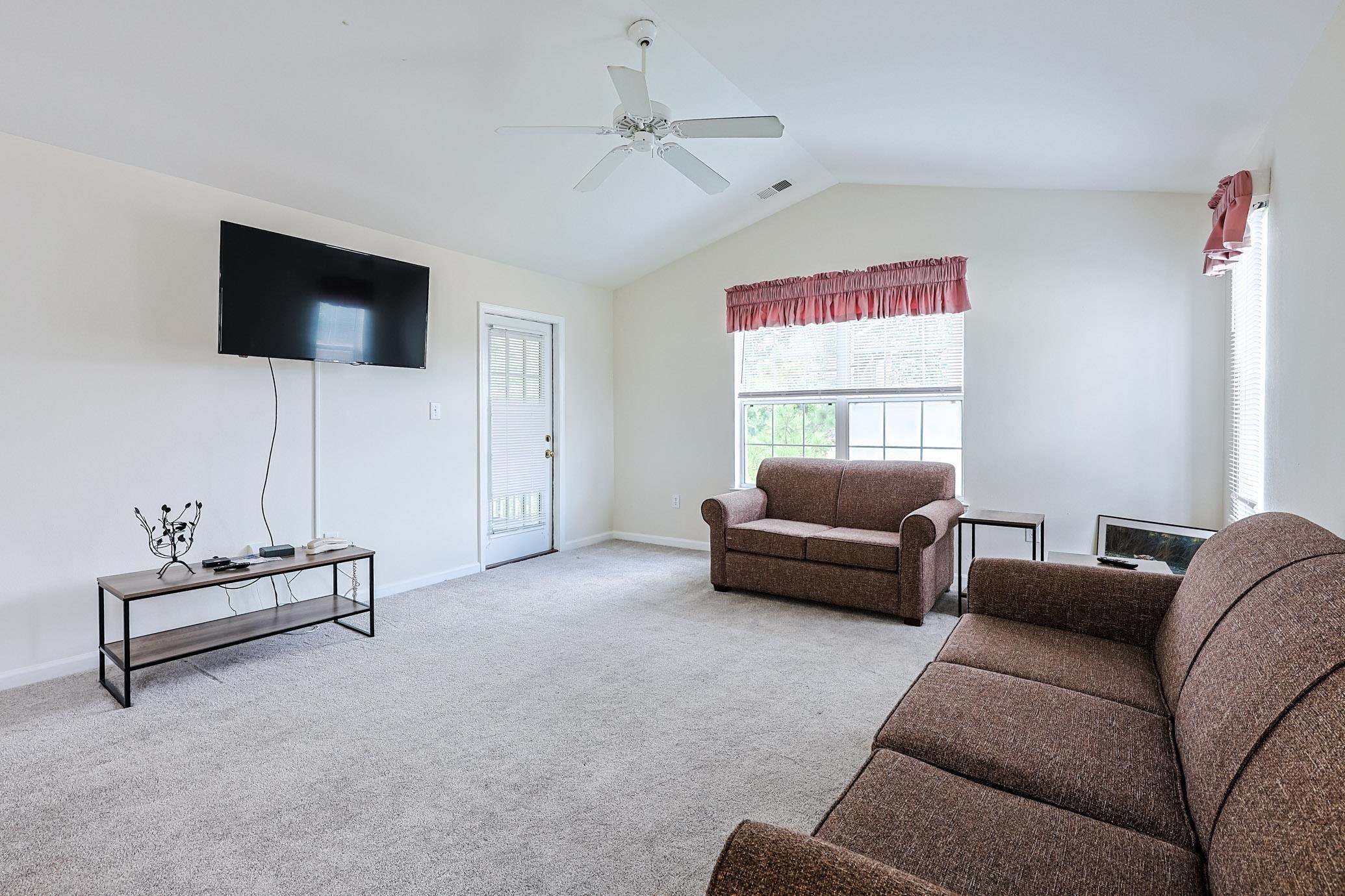 1200 River Oak Dr. Property Photo 5