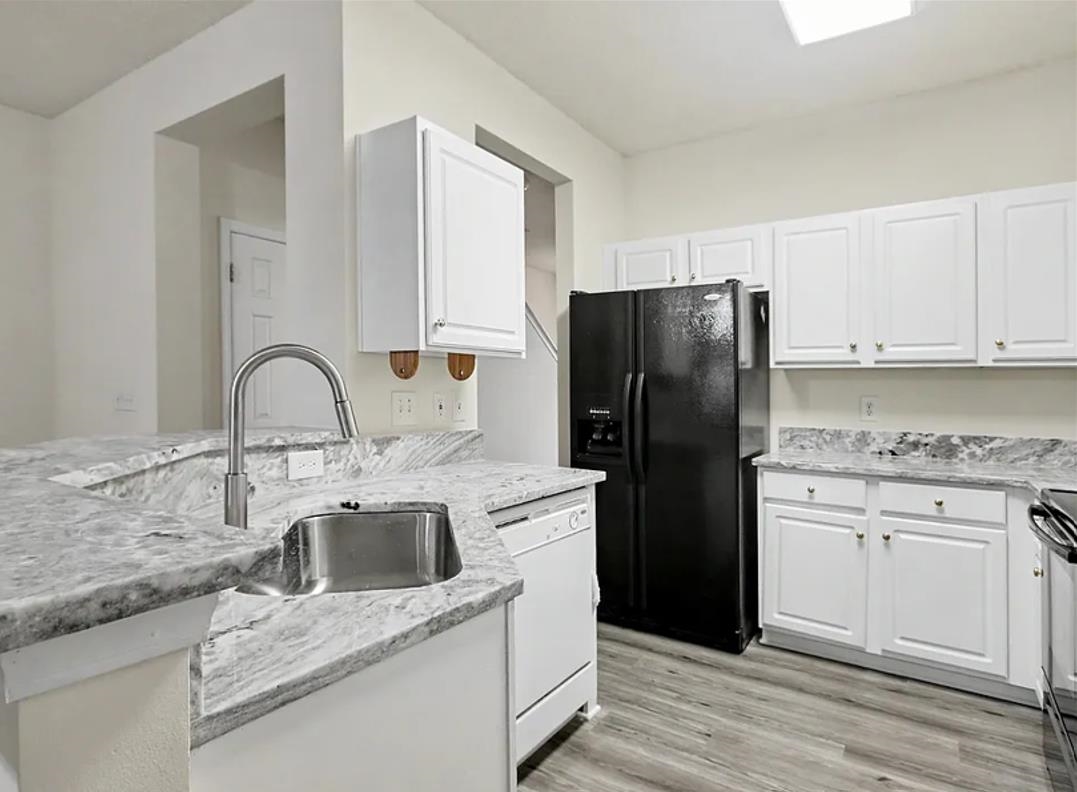 113 Olde Town Way Property Photo 4