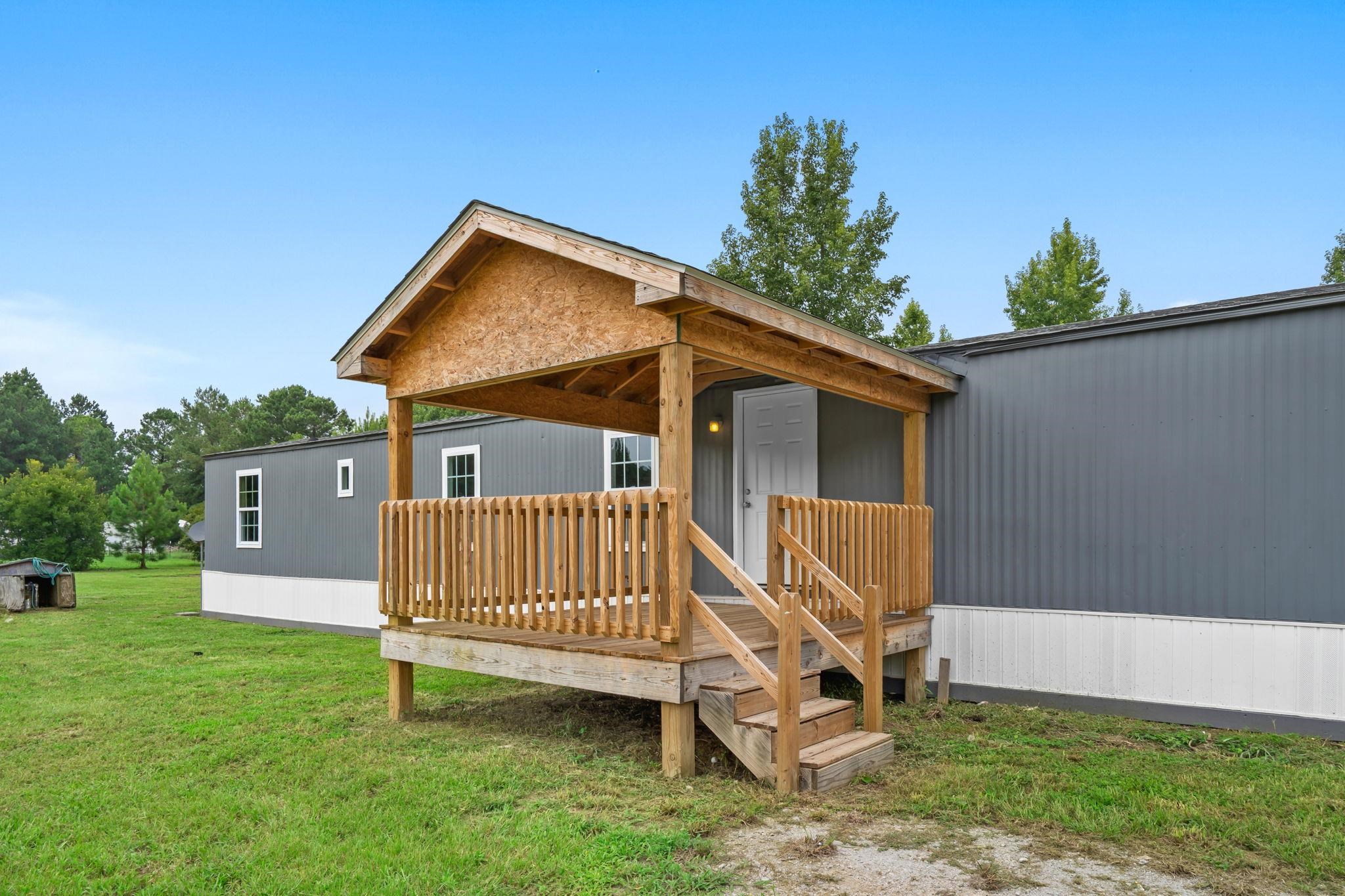 7009 Long Horne Ranch Dr. Property Photo 8