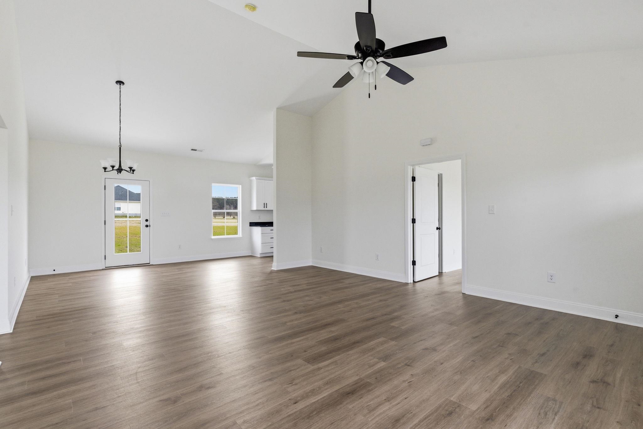 1503 Harrelson Rd. Property Photo 4