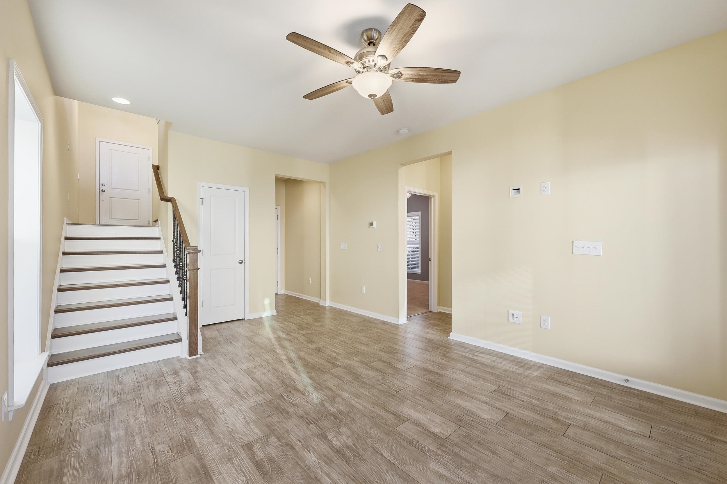 512 Chanted Dr. Property Photo 18