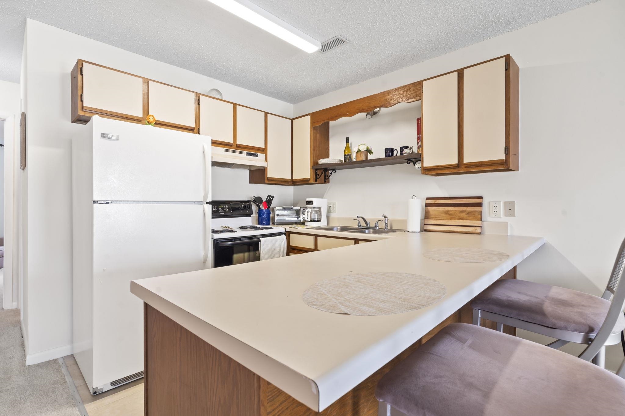 500 Fairway Village Dr. Property Photo 16