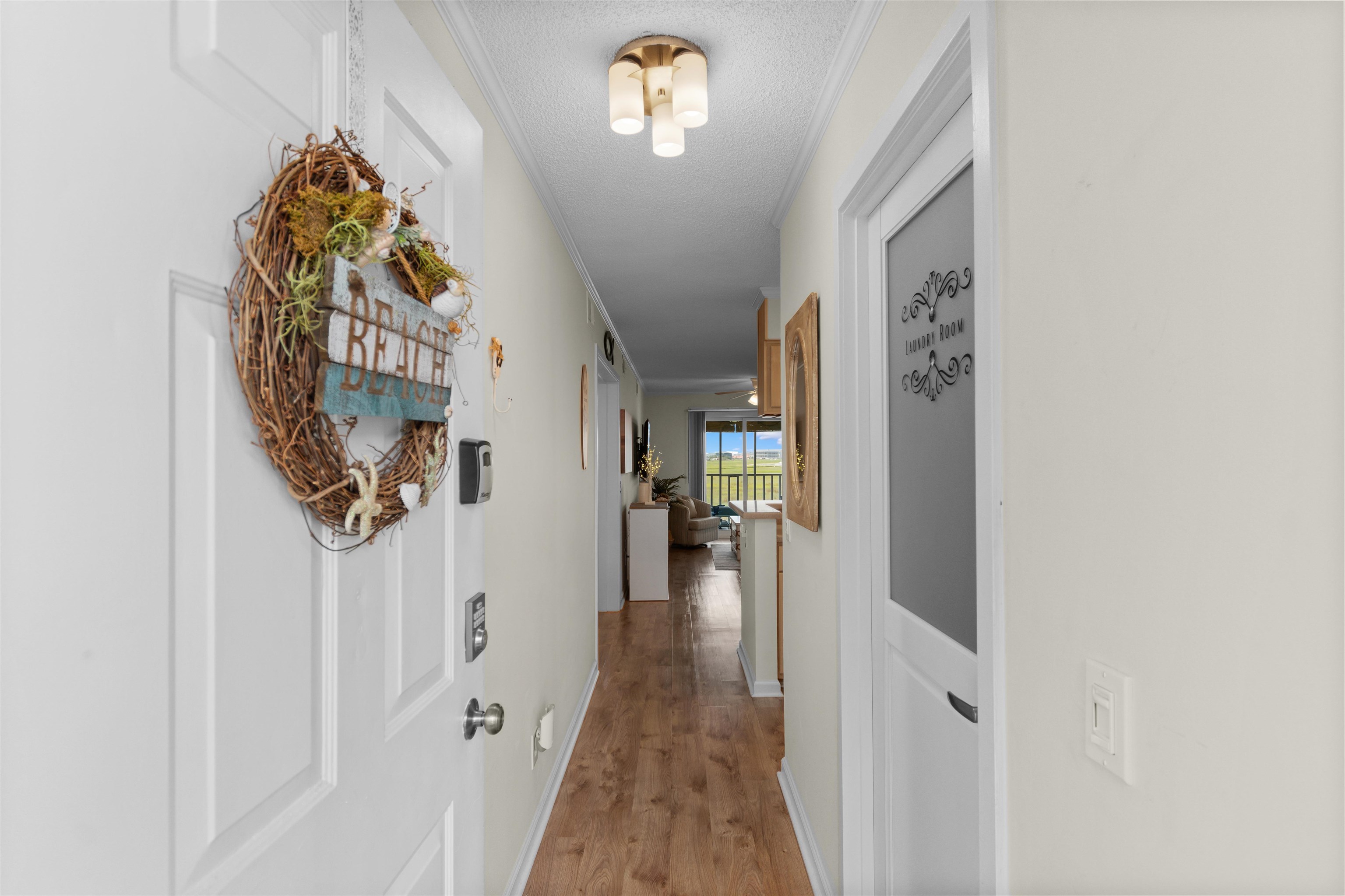 300 Marsh Pl. Property Photo 8