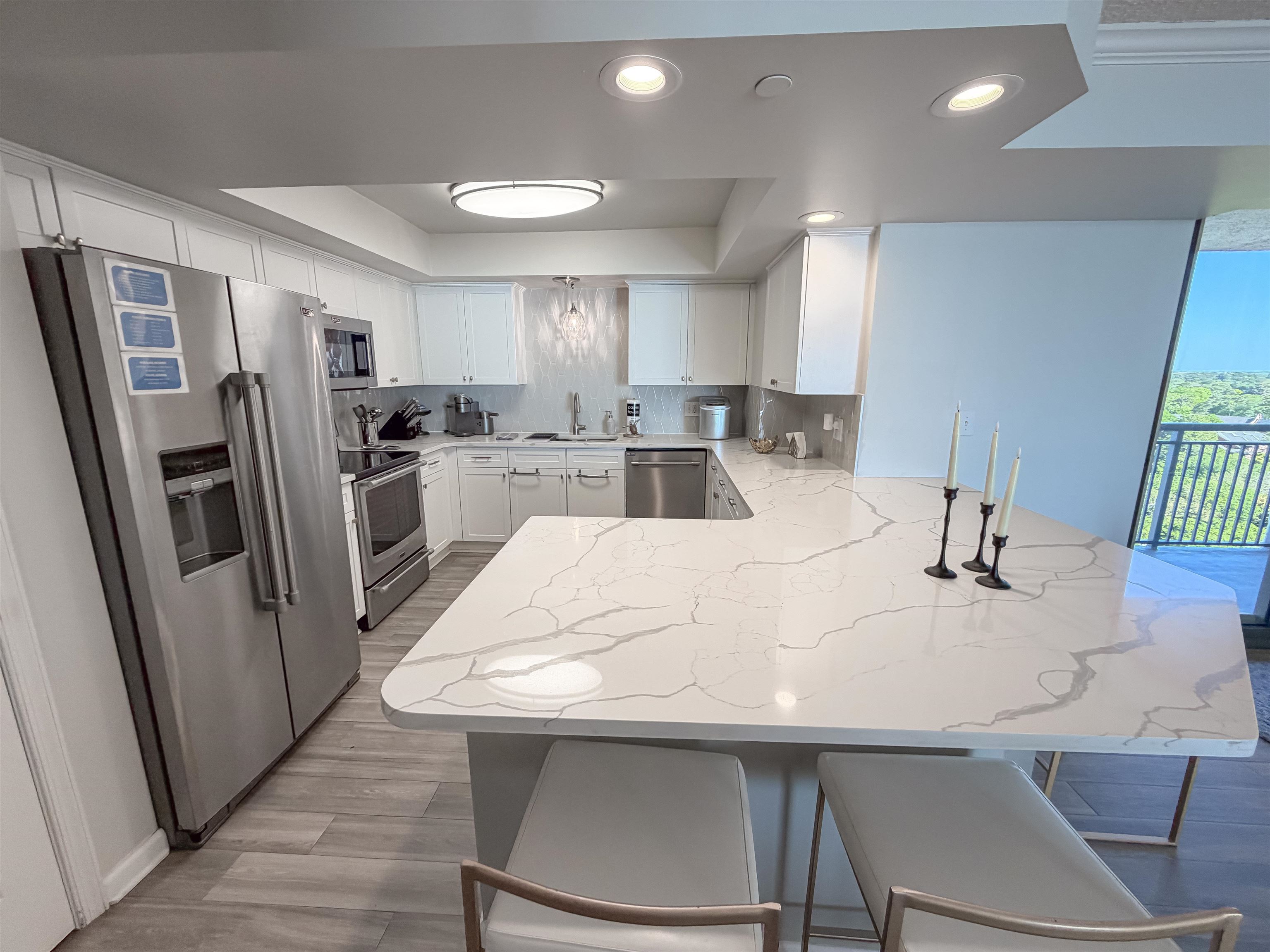 8560 Queensway Blvd. Property Photo 14