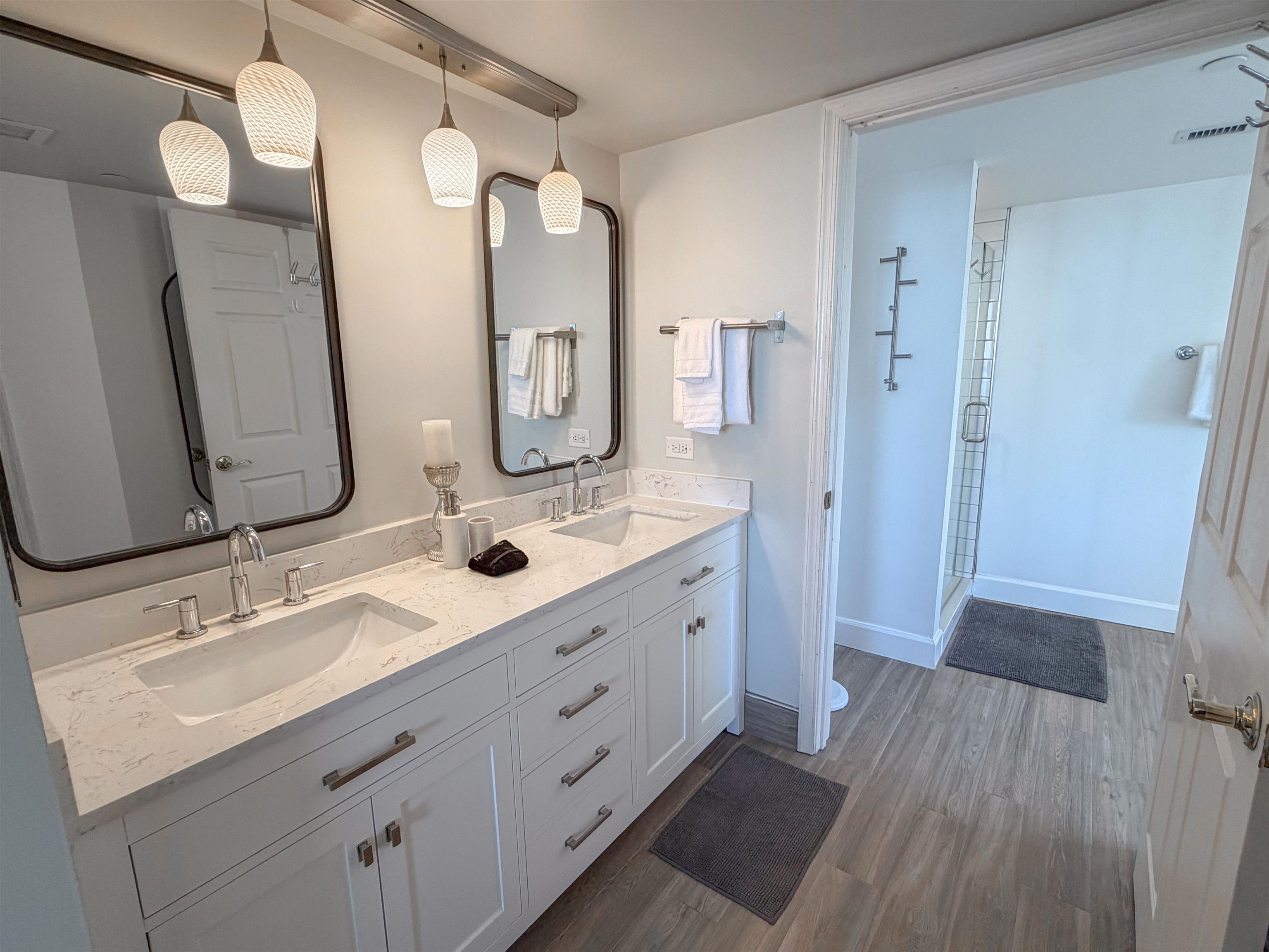 8560 Queensway Blvd. Property Photo 25