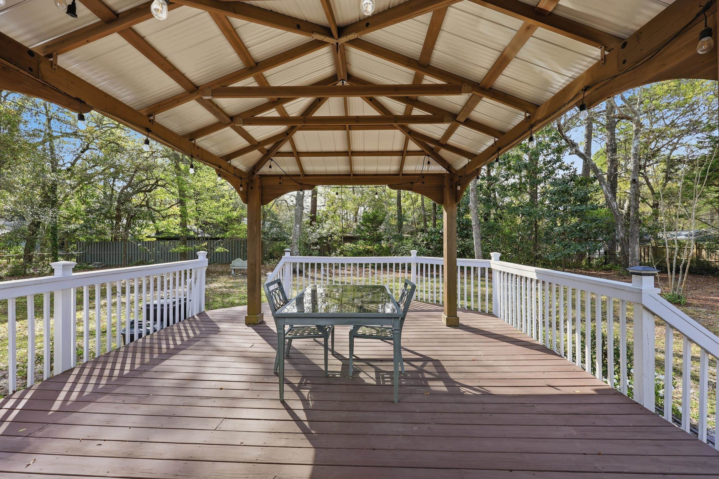 1015 Old Bridge Rd. Property Photo 11