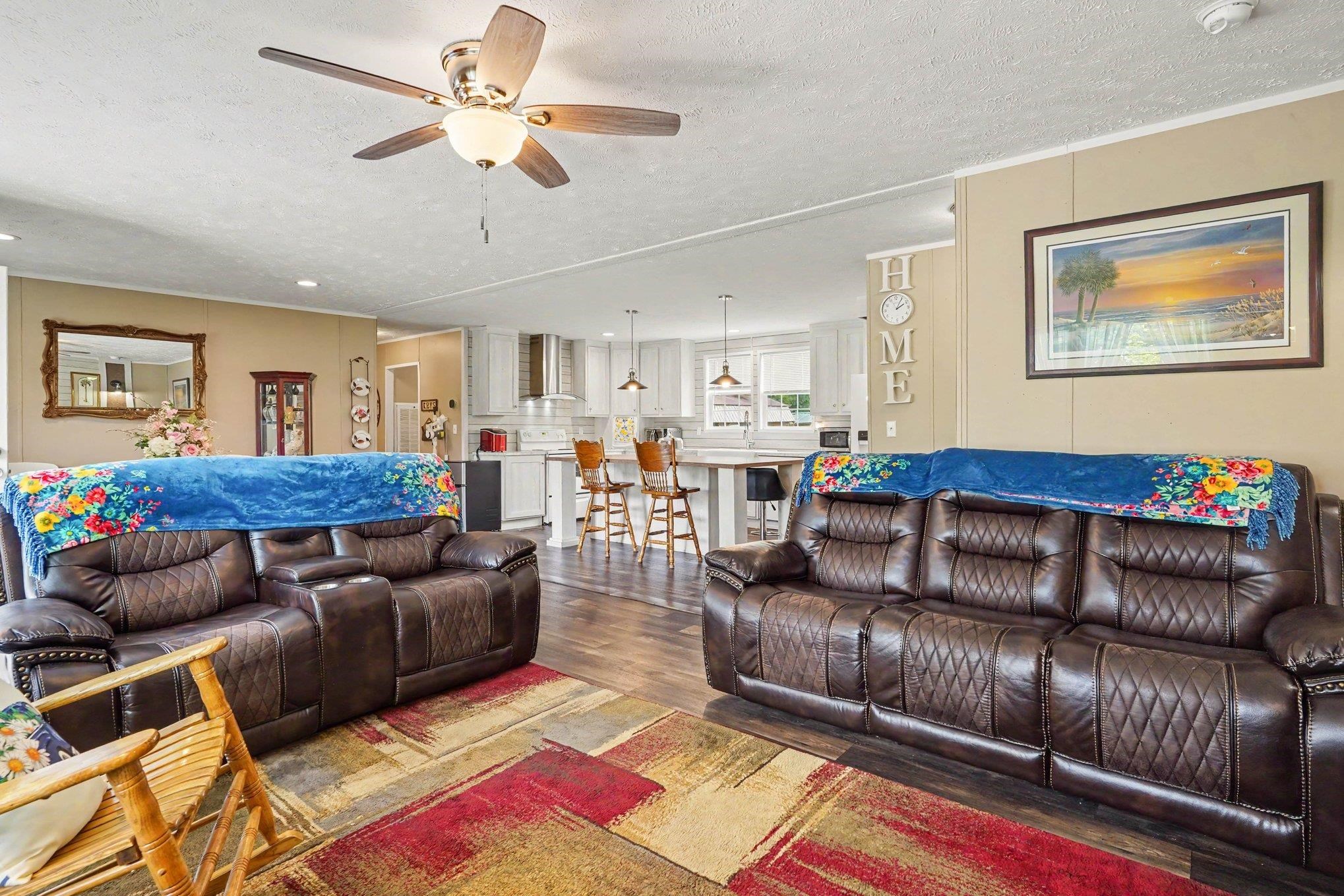 160 Genesis Dr Property Photo 3