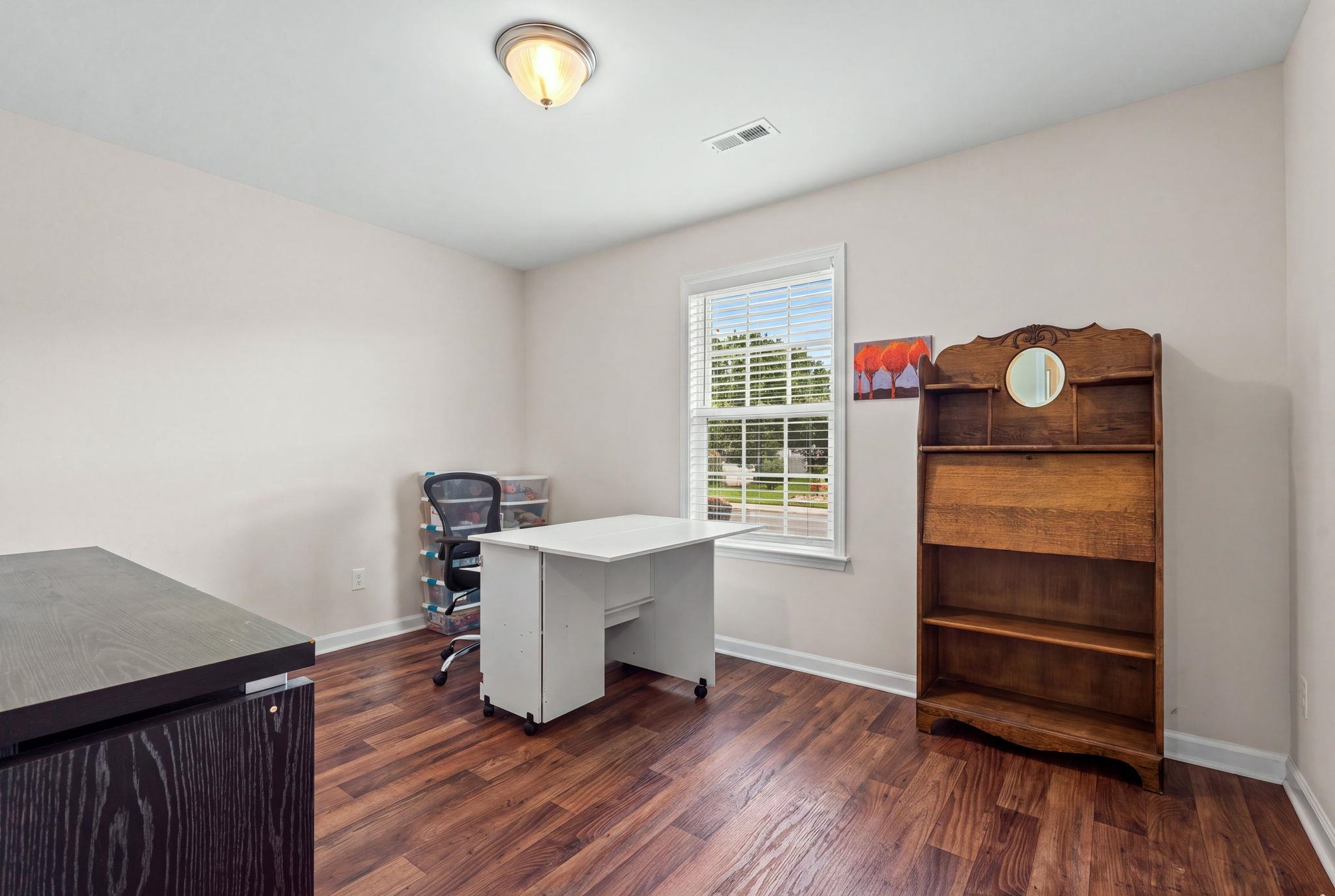 852 Inglenook Ln. Property Photo 19