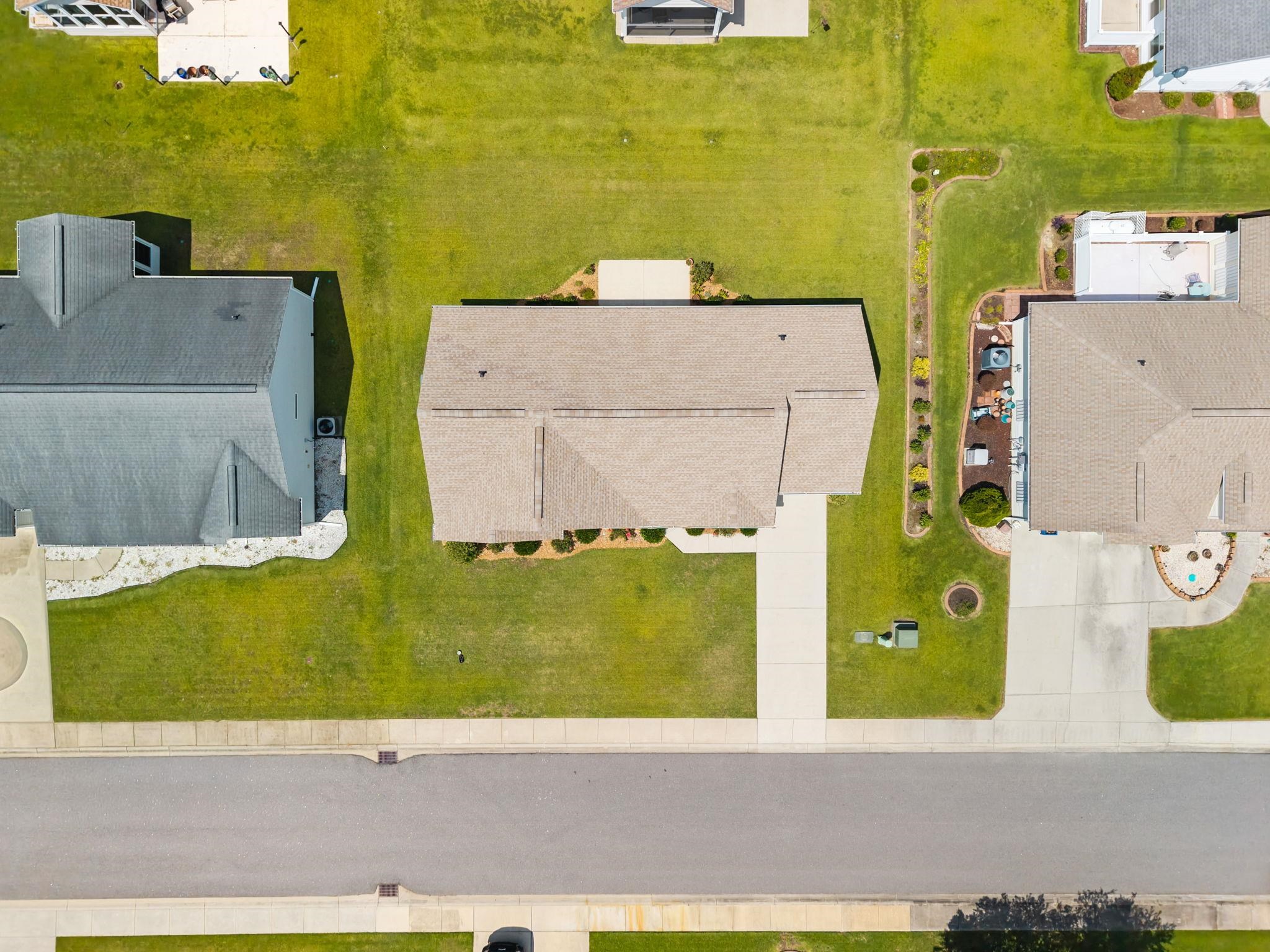 852 Inglenook Ln. Property Photo 32
