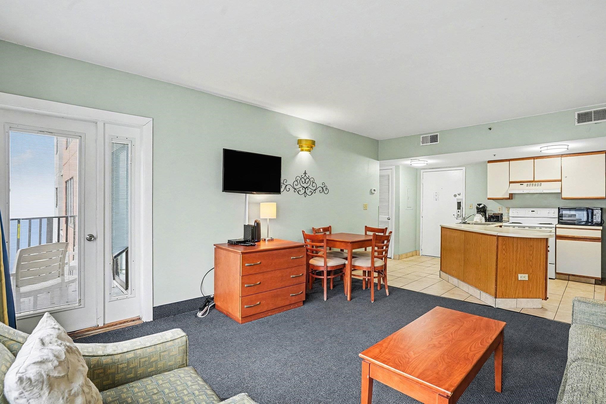 1605 S Ocean Blvd. Property Photo 5