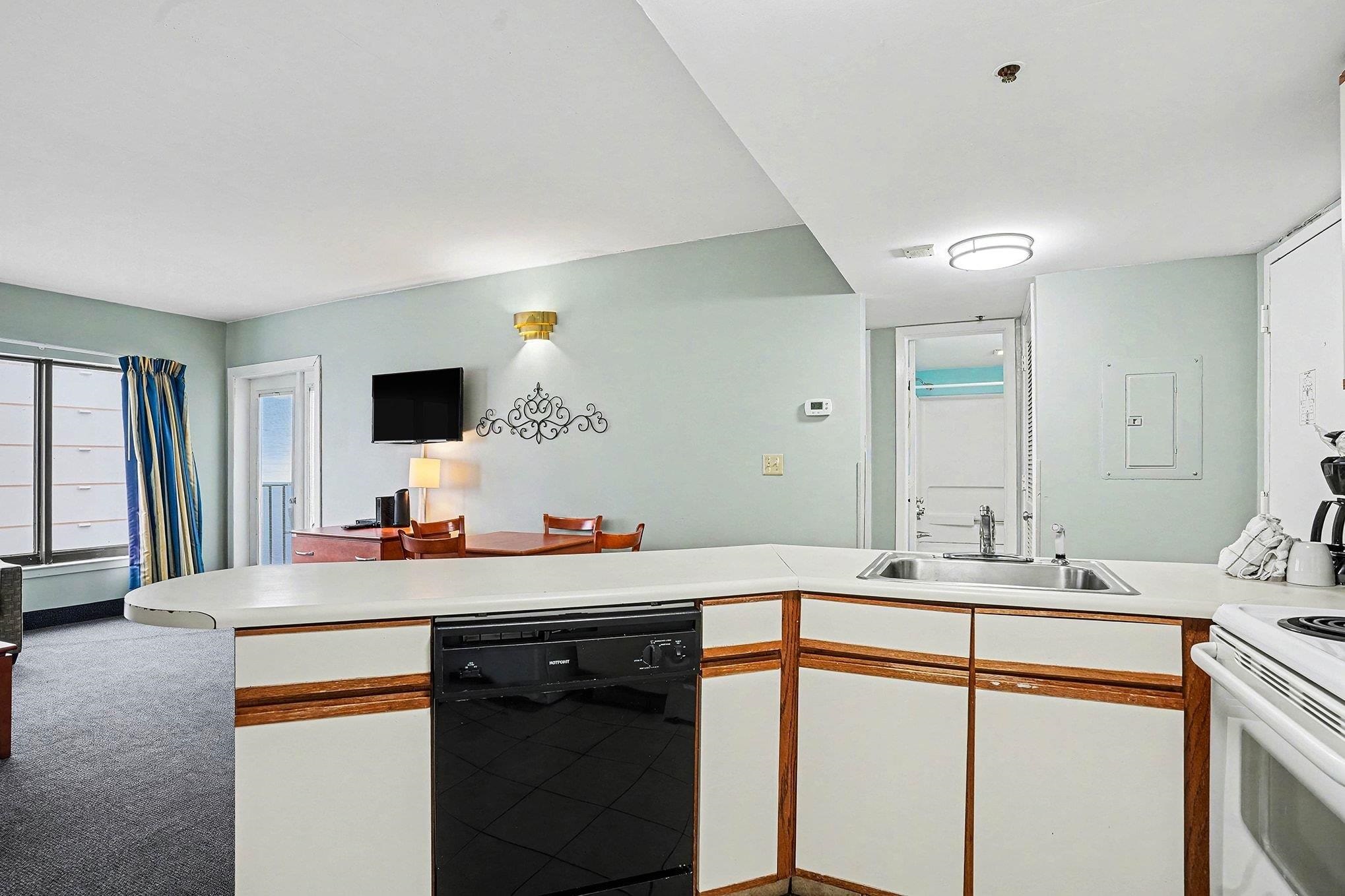 1605 S Ocean Blvd. Property Photo 9