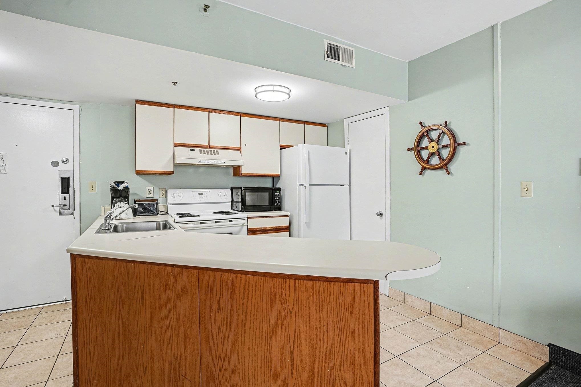 1605 S Ocean Blvd. Property Photo 10