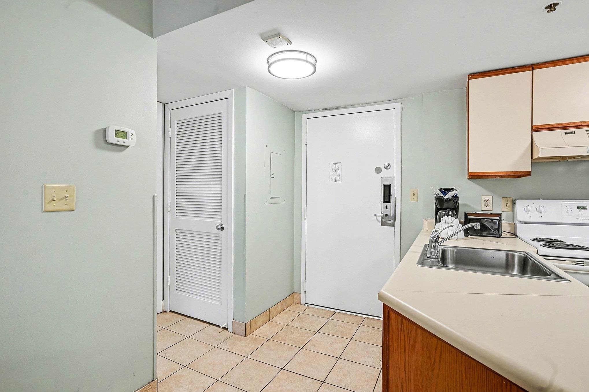 1605 S Ocean Blvd. Property Photo 12
