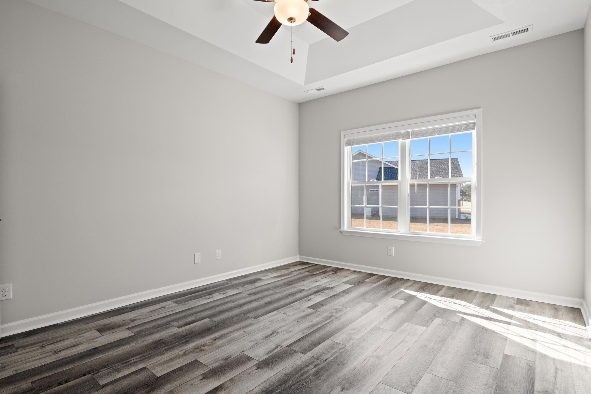 1054 Dogwood St. Property Photo 7