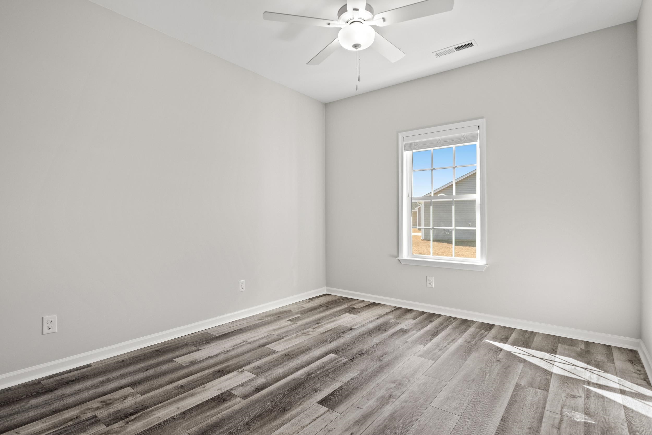 1054 Dogwood St. Property Photo 13