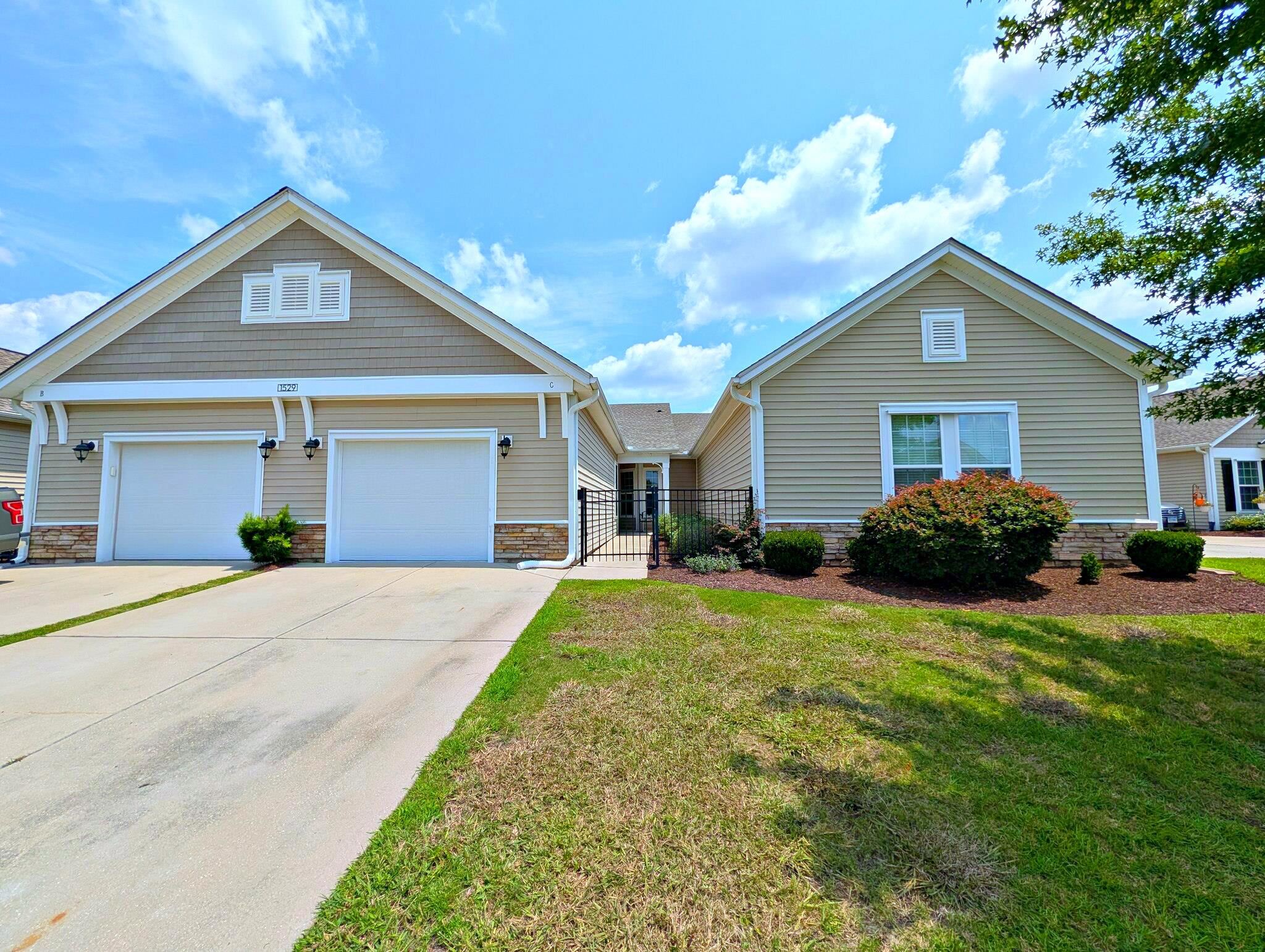 1529 Palmina Loop Property Photo 1