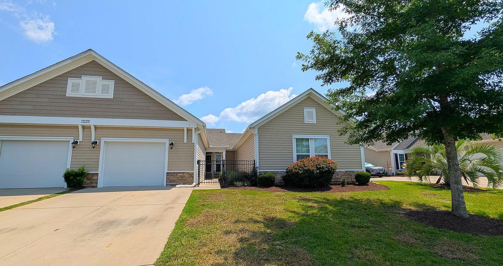 1529 Palmina Loop Property Photo 3