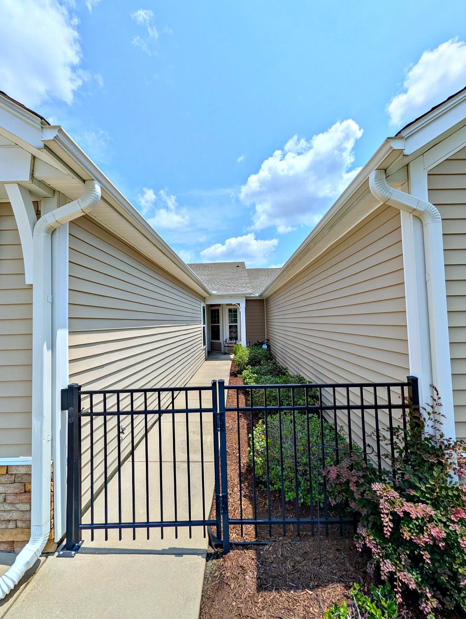 1529 Palmina Loop Property Photo 4